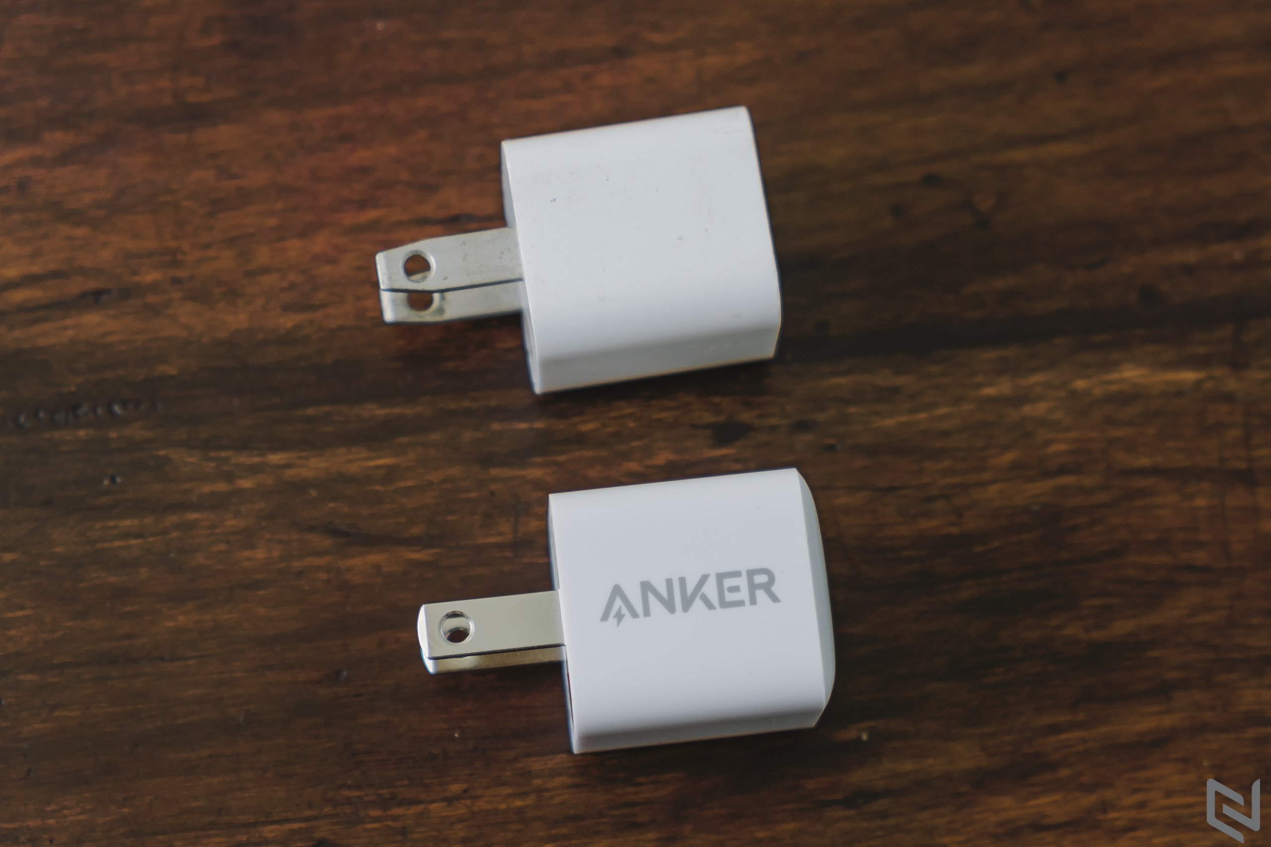 Trên tay cốc sạc siêu nhỏ gọn Anker PowerPort III Nano 18W và cáp PowerLine+ II USB-C to Lightning