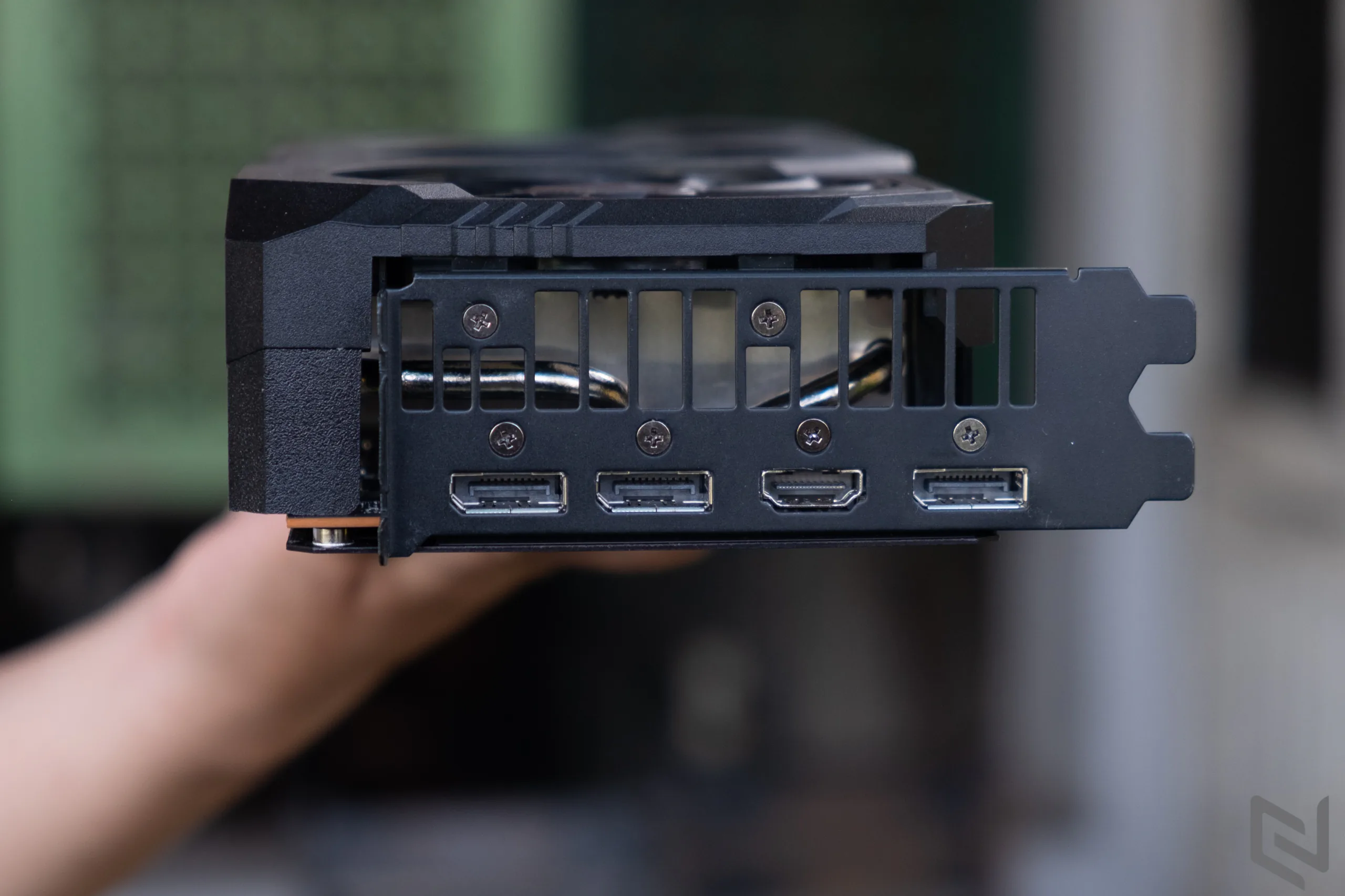 Trên tay card đồ hoạ ASUS TUF Gaming X3 RX 5700 OC: Mạnh mẽ, vừa túi tiền