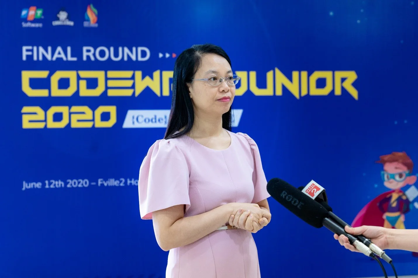 Nữ sinh trung học giành giải quán quân Codewar Junior 2020