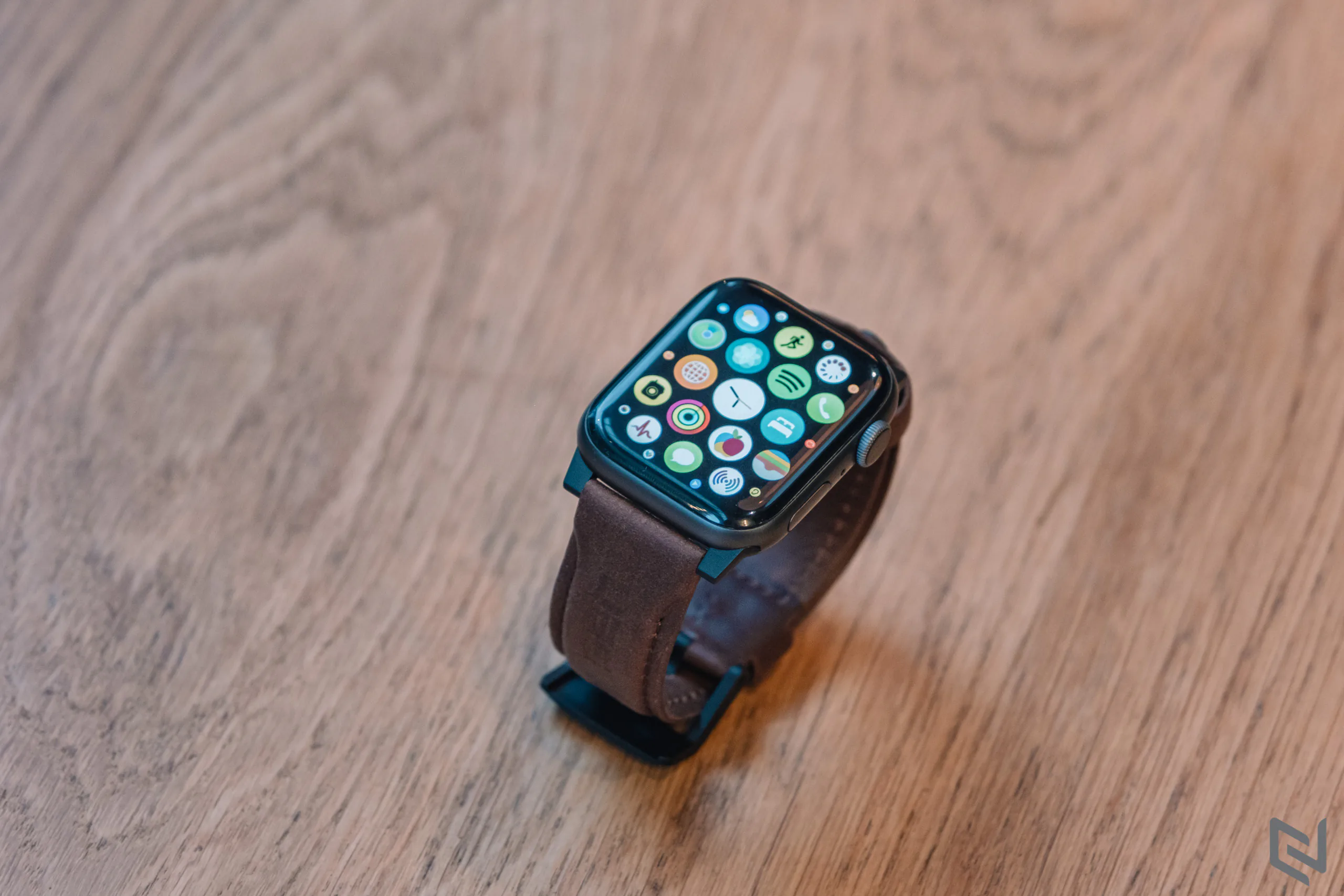 Trên tay dây da UAG cho Apple Watch: Chất lượng hoàn thiện tốt, cao cấp và hầm hố