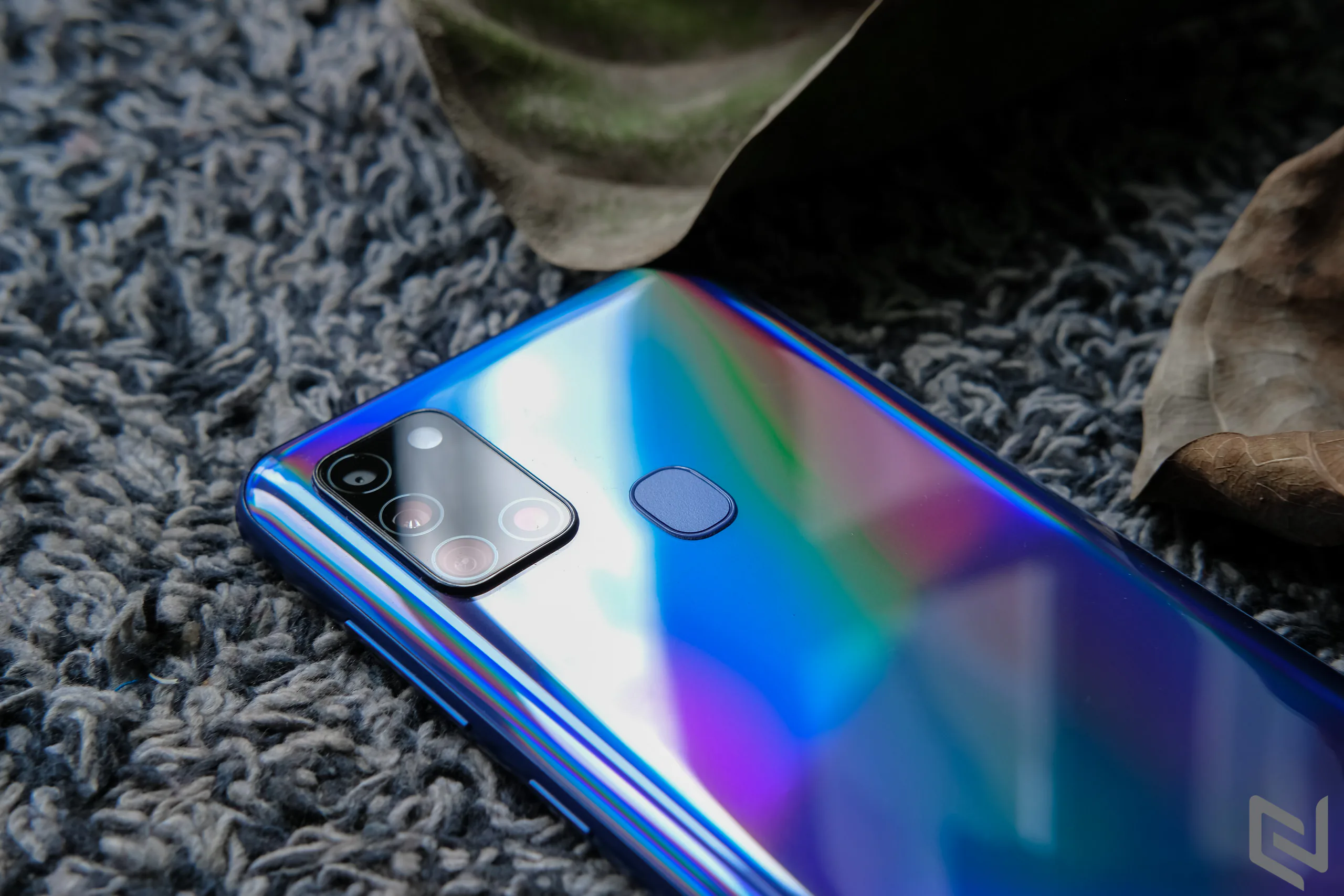 Trên tay và đánh giá nhanh Galaxy A21s: Vẻ ngoài hào nhoáng, nâng tầm nhiếp ảnh với 4 camera