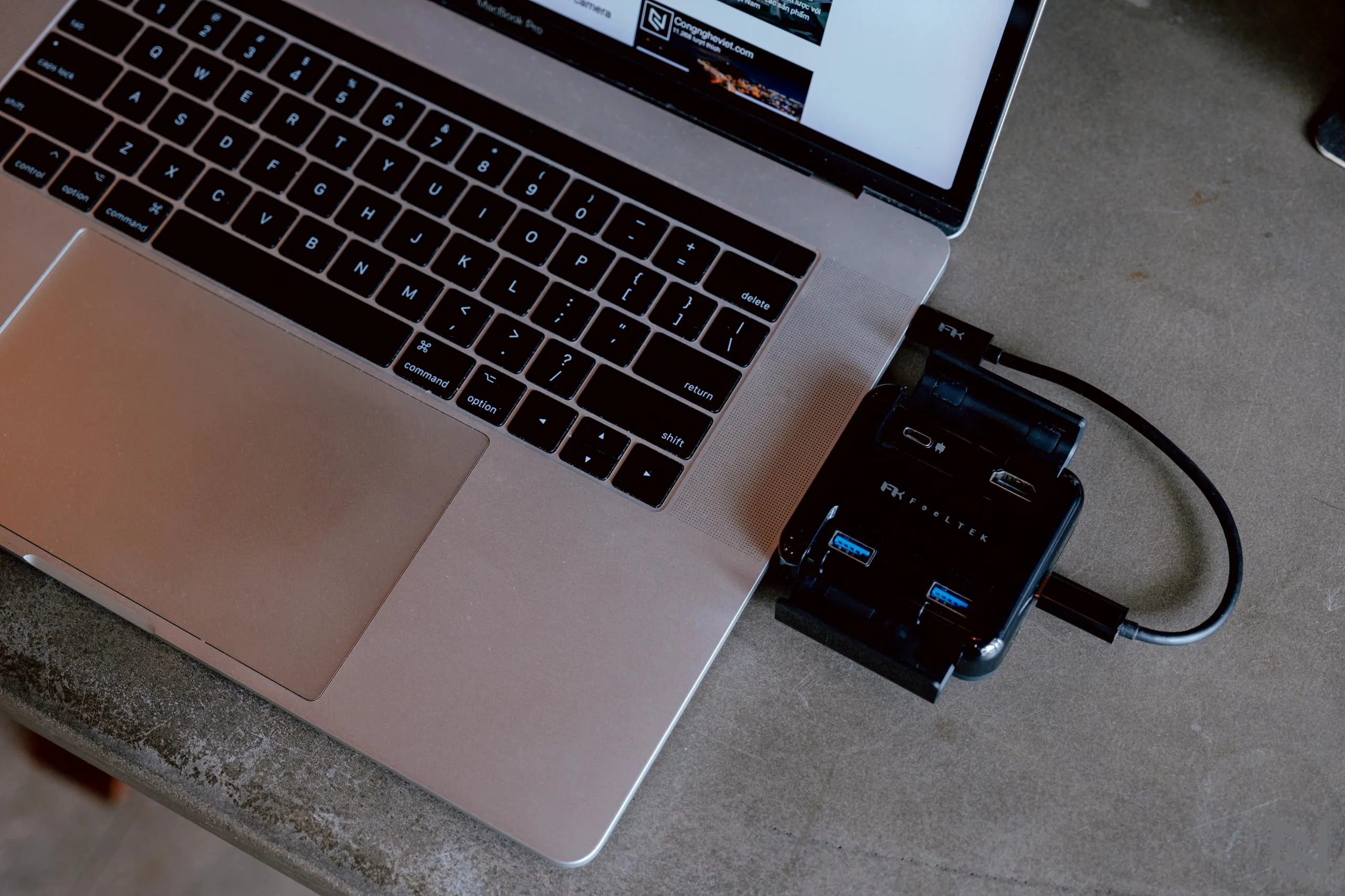 Trên tay bộ chia cổng Proxy 5-in-1 USB-C Hub Feeltek: Cứu tinh cho laptop ít cổng kết nối