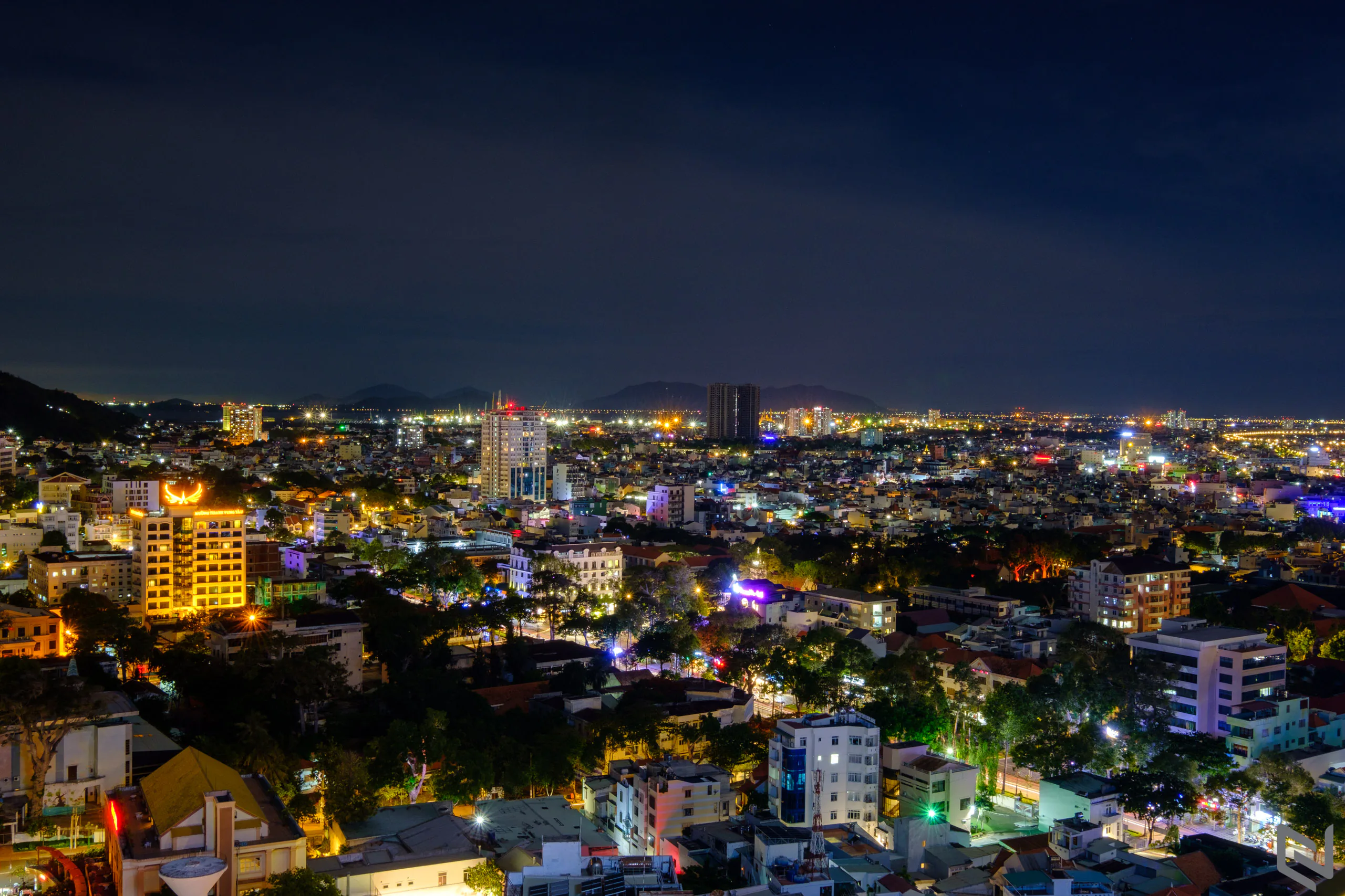 Góc ảnh ống kính Fujfifilm XF 10-24mm F4: lựa chọn lý tưởng cho tay máy ghiền phong cảnh