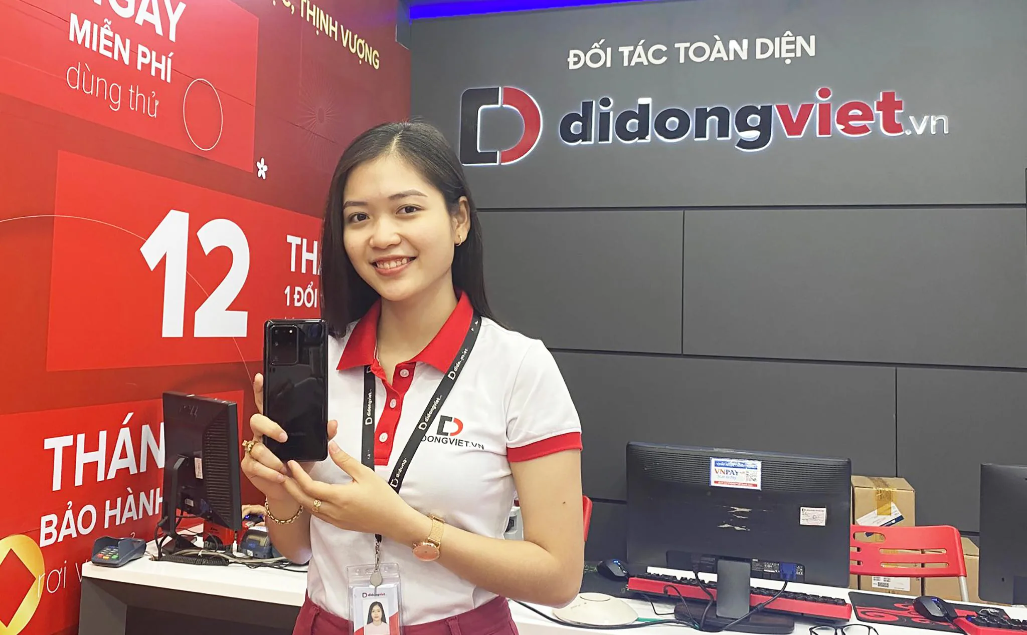 Galaxy S20 Plus, S20 Ultra đồng loạt giảm đến 10.4 triệu