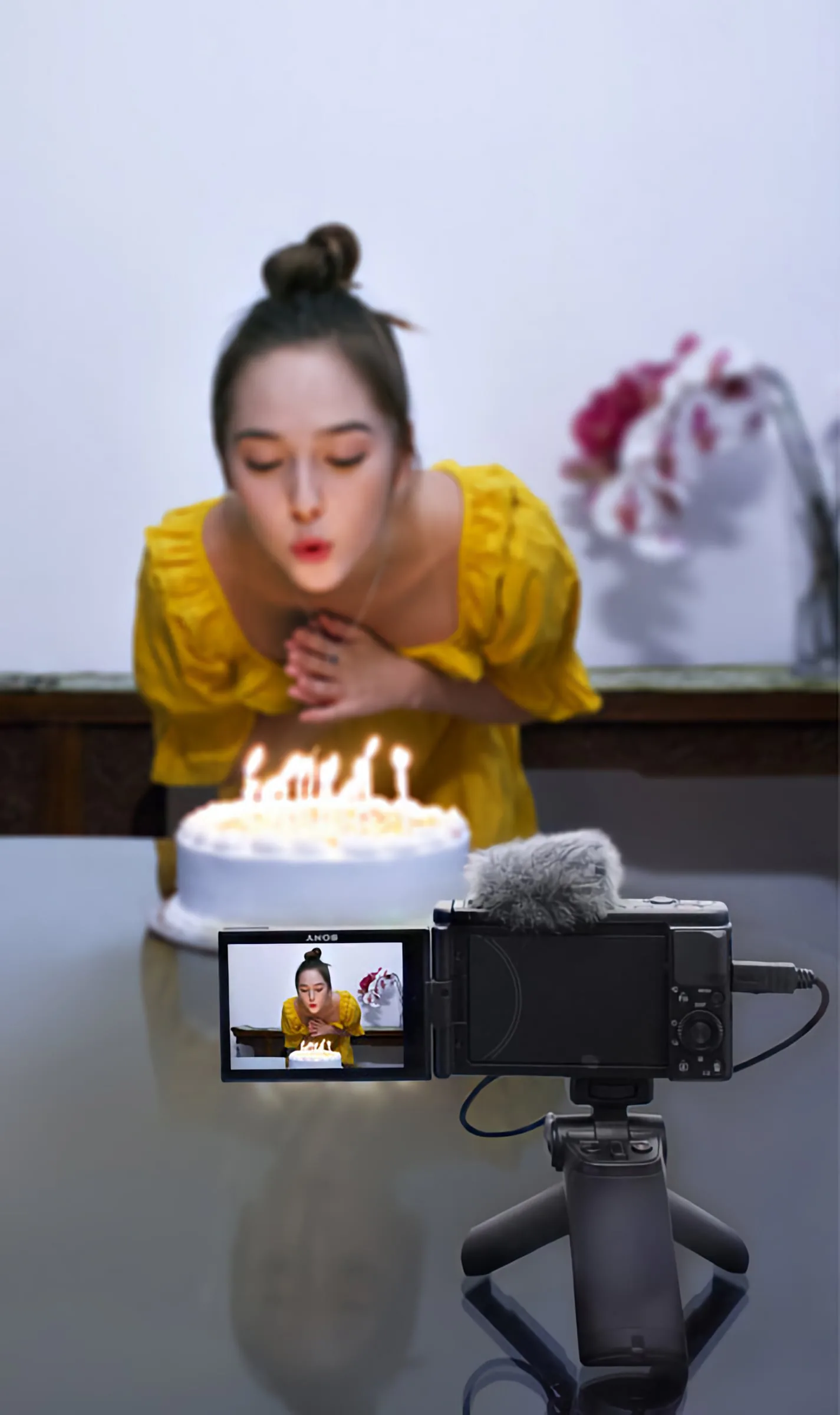 Sony ZV-1 ra mắt thị trường Việt, máy ảnh dành cho người sáng tạo nội dung, giá 19,990,000 VND