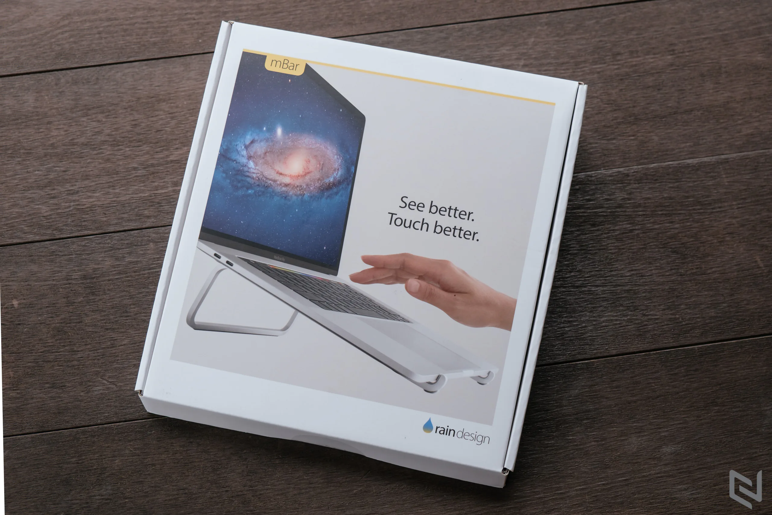 Trên tay đế tản nhiệt Rain Design mBar cho MacBook giá 750,000 VND