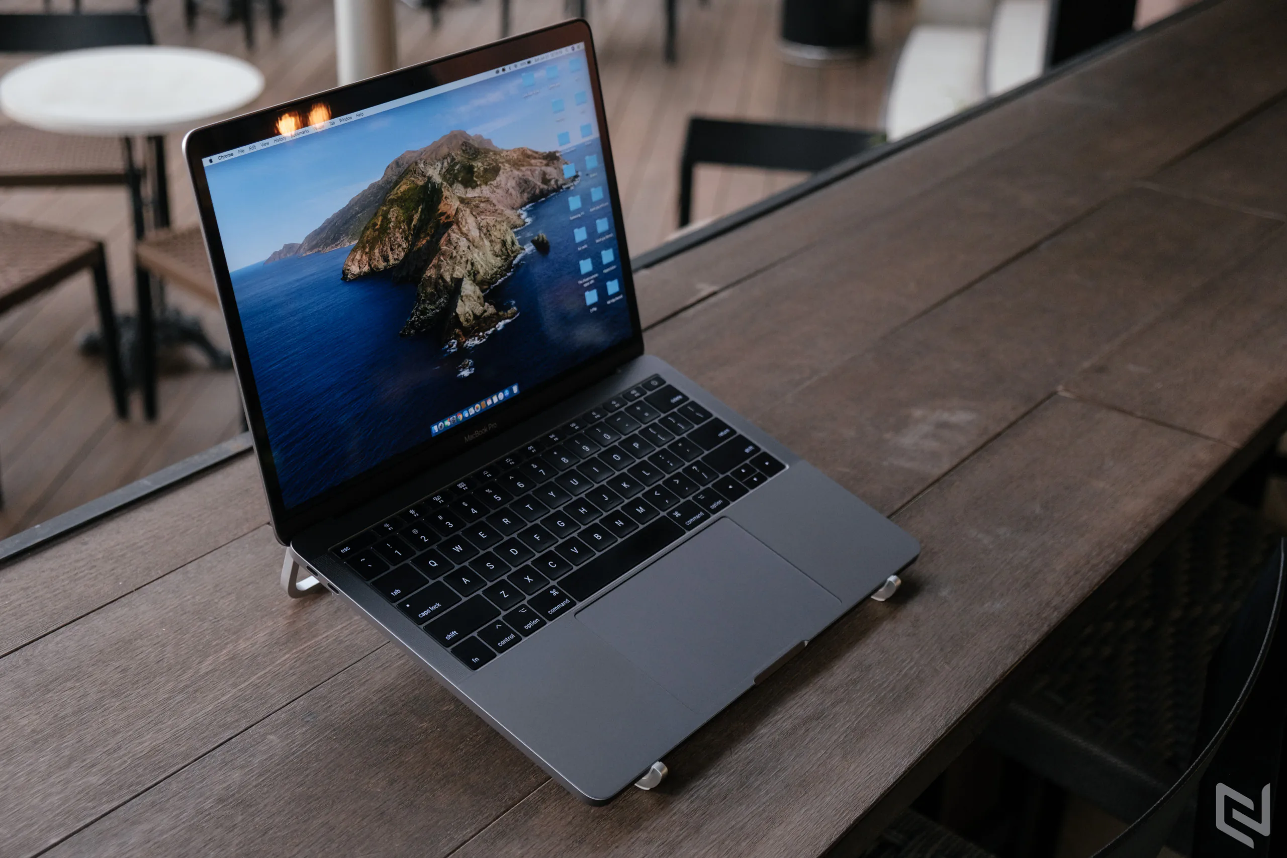 Trên tay đế tản nhiệt Rain Design mBar cho MacBook giá 750,000 VND