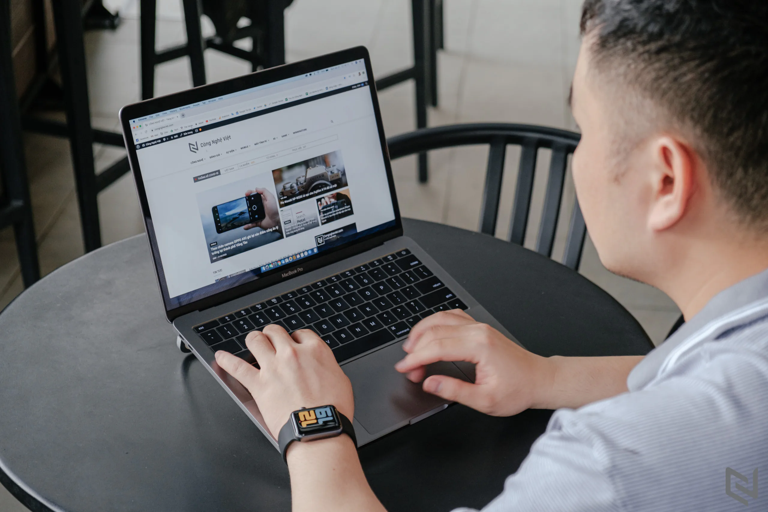 Trên tay đế tản nhiệt Rain Design mBar cho MacBook giá 750,000 VND