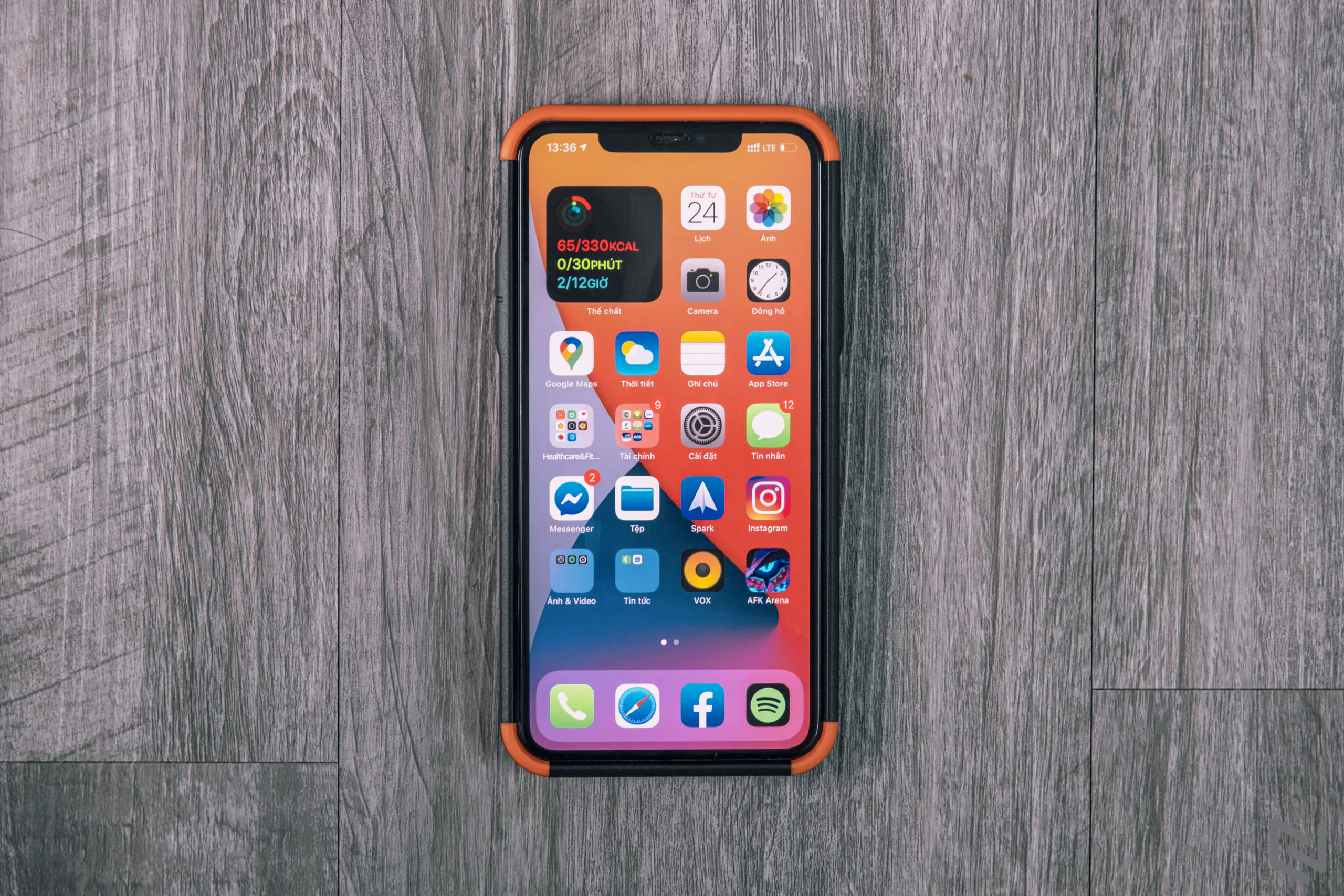 Trên tay ốp lưng UAG Civilian cho iPhone hàng chính hãng tại Việt Nam, giá 1,150,000 VND