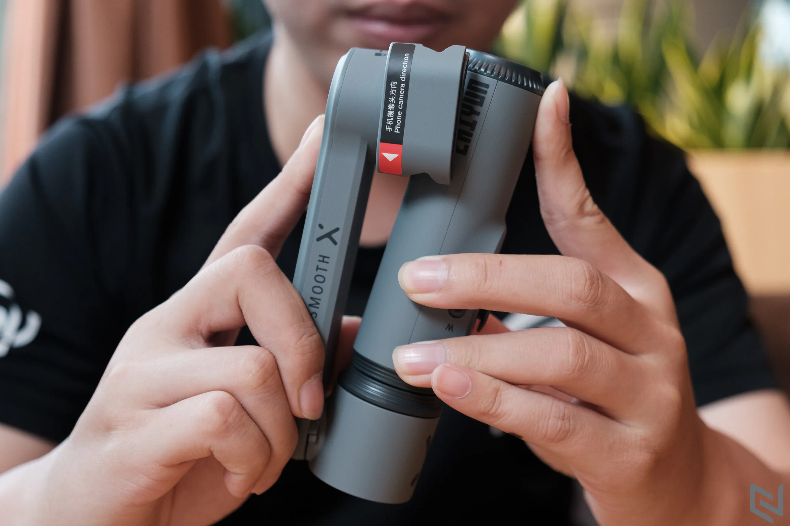 Trên tay gimbal cho smartphone Zhiyun Smooth X, lựa chọn dễ tiếp cận cho mọi người