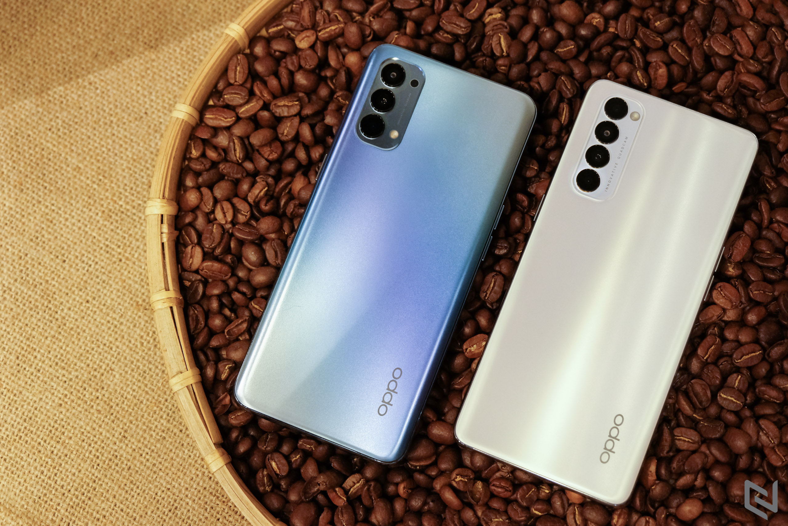 FPT Shop tặng bộ quà trị giá lên đến 2.99 triệu đồng cho khách hàng đặt mua OPPO Reno4 Series