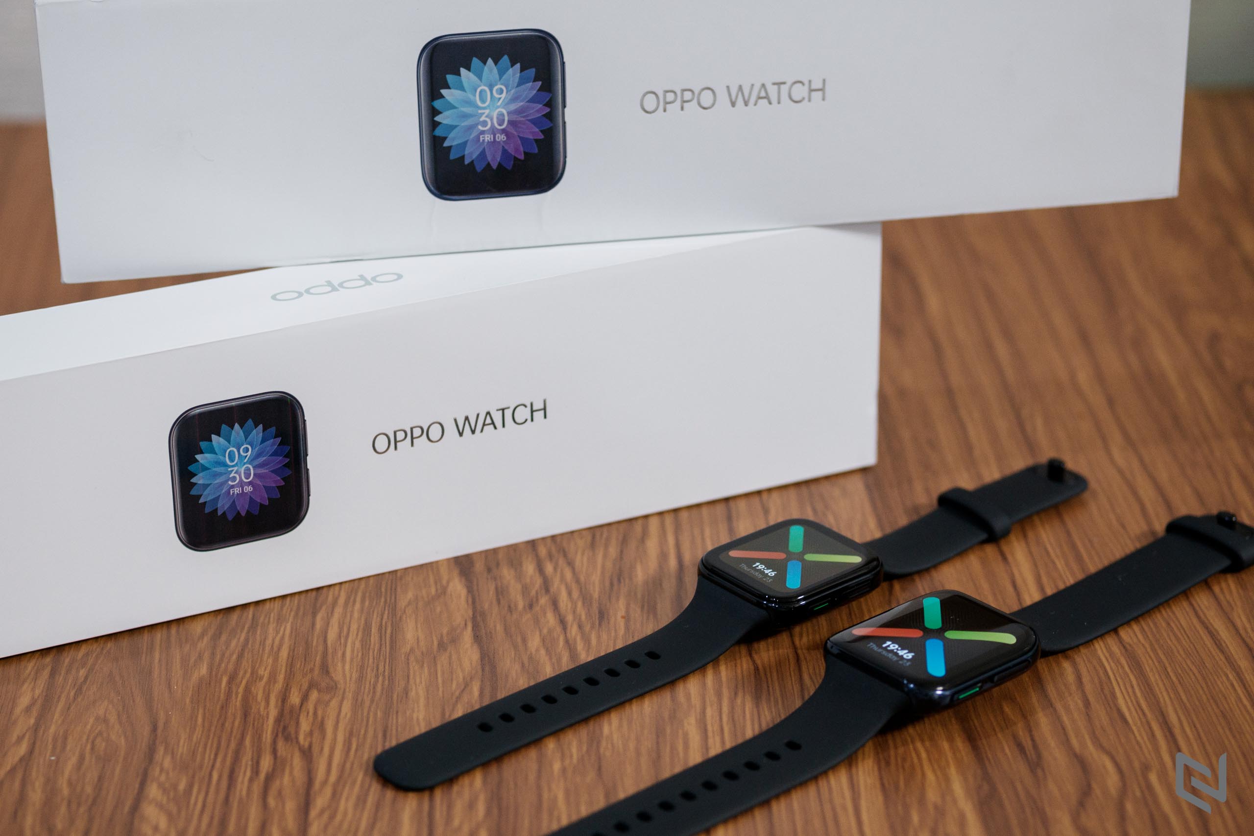 Mở hộp và trên tay OPPO Watch: Hai kích thước màn hình, hoàn thiện cao cấp, nhiều tính năng hỗ trợ luyện tập
