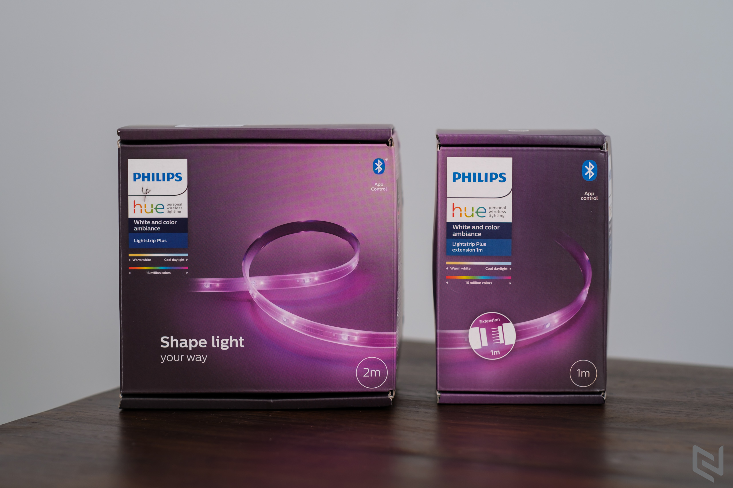 Trên tay bộ sản phẩm dây LED Philips Hue Lightstrip Plus vừa được giới thiệu tại Việt Nam