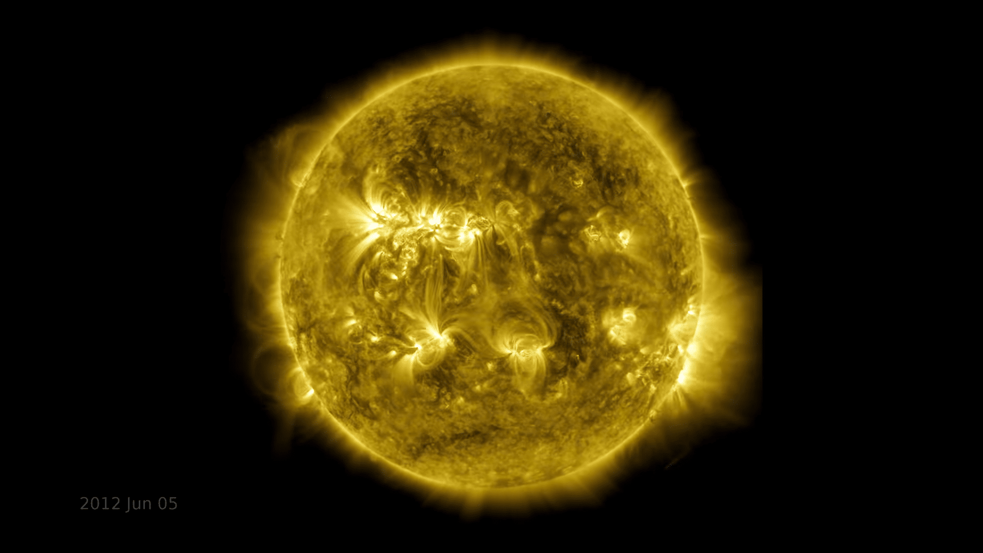 NASA tung video timelapse A Decade of Sun, video kết hợp 425 triệu bức ảnh chụp mặt trời trong 10 năm