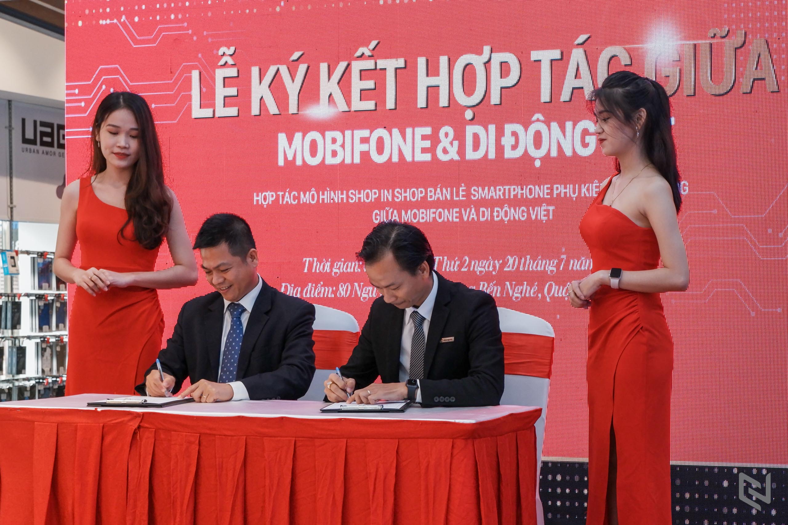 Di Động Việt và MobiFone hợp tác bán lẻ điện thoại trong 11 cửa hàng liên kết tại TP.HCM