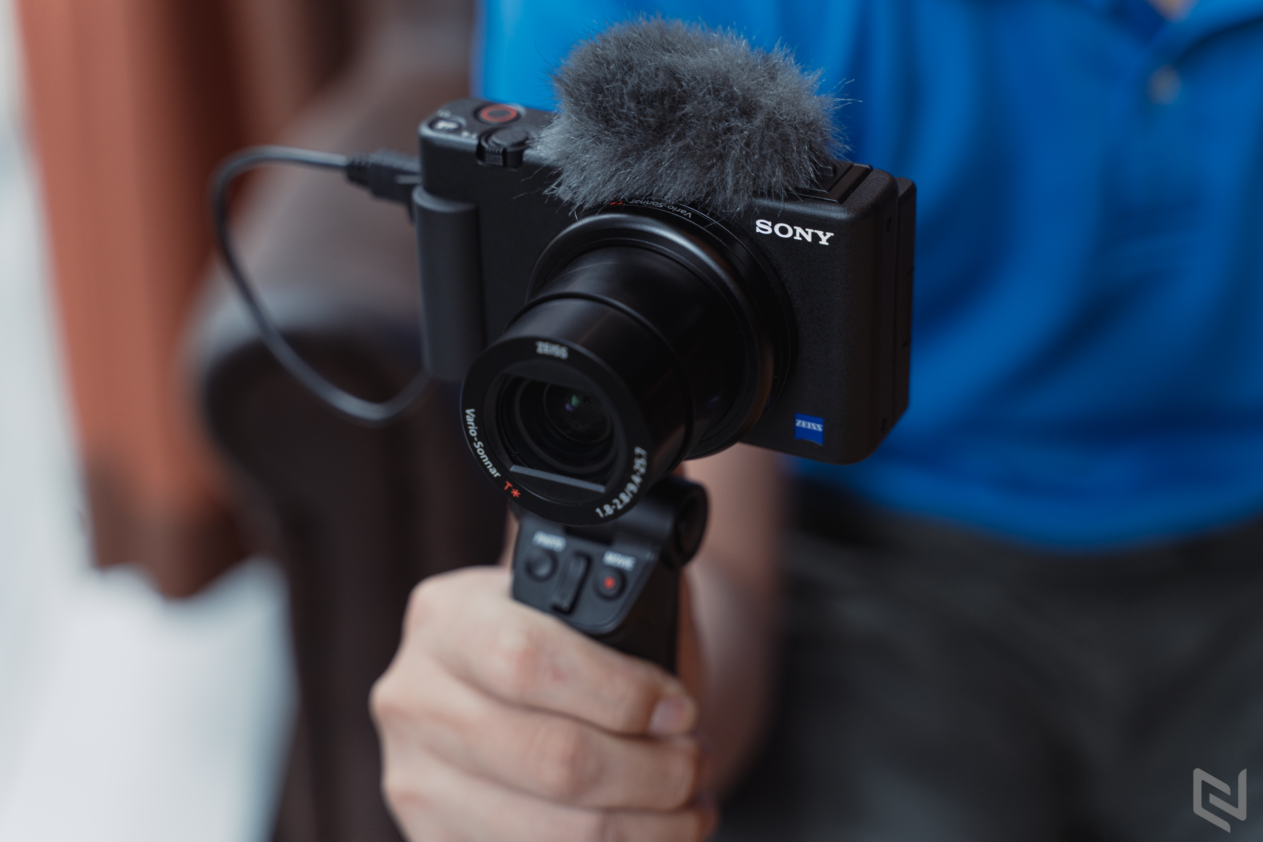 Trên tay Sony ZV-1, máy ảnh dành riêng cho vlogger