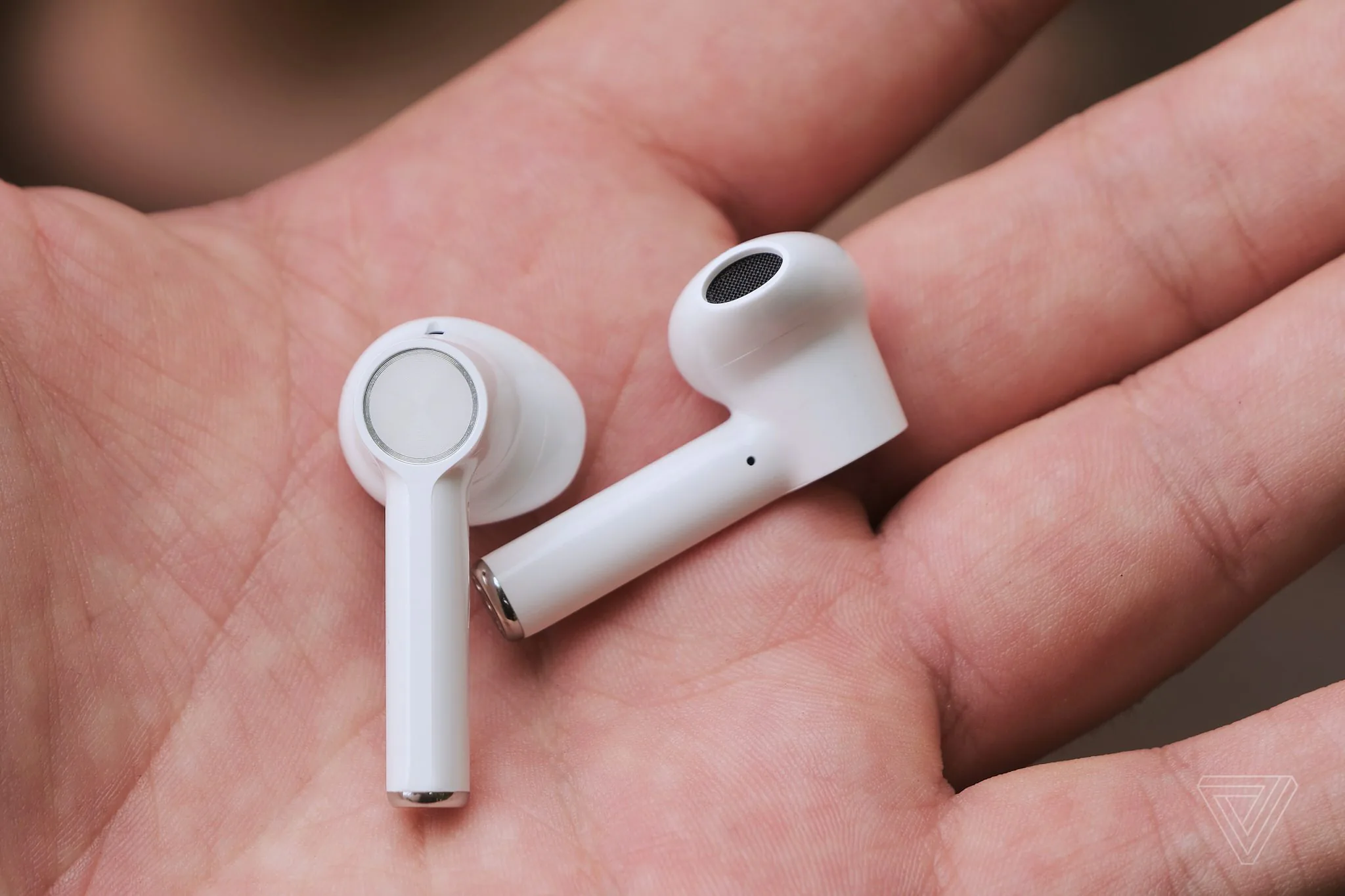 Tai nghe true wirless OnePlus Buds ra mắt, nghe liên tục 7 tiếng, hỗ trợ Dolby Atmos, giá 79 USD