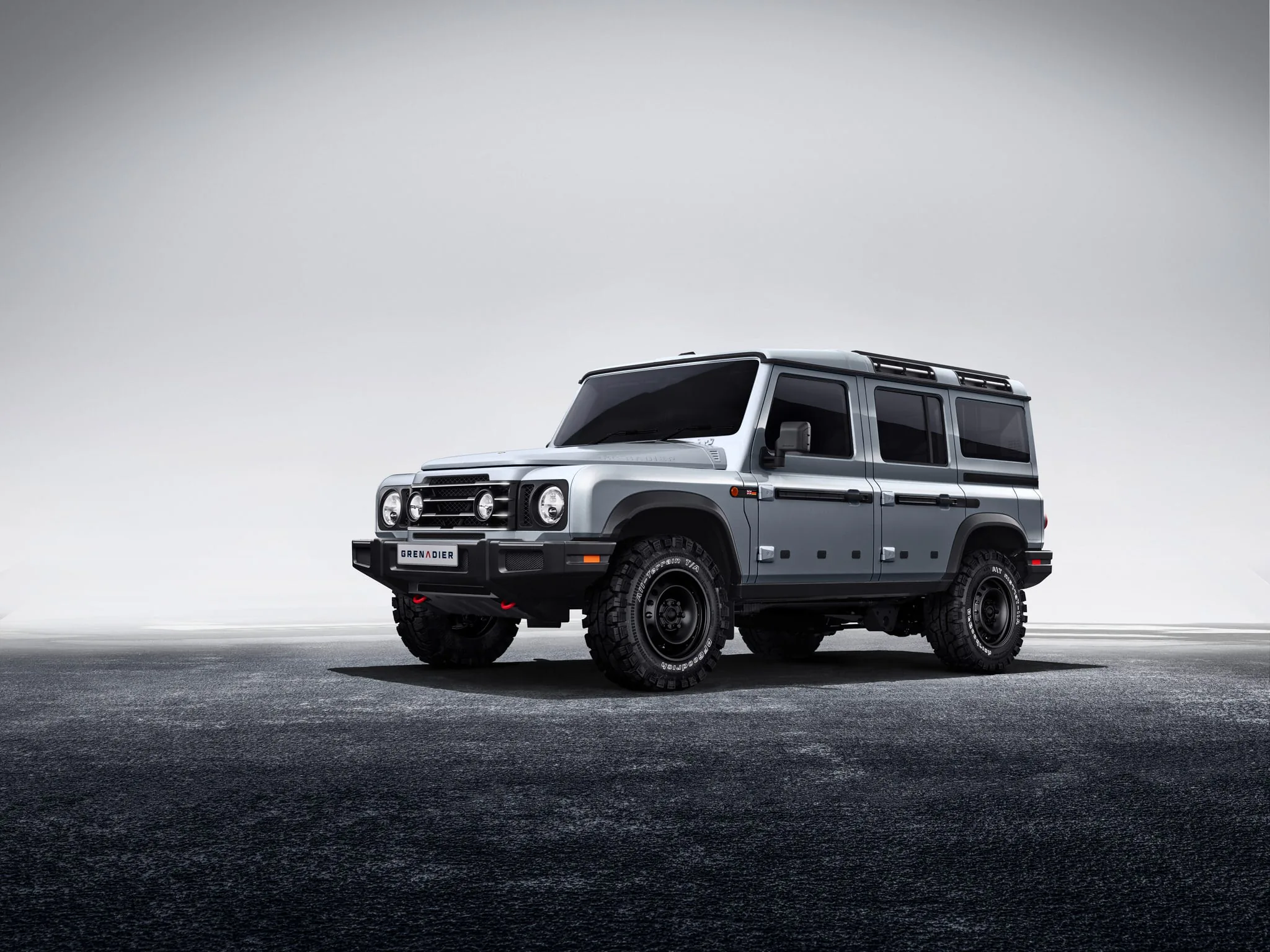 INEOS Automotive hé lộ thiết kế mẫu xe Grenadier 4x4 sắp ra mắt