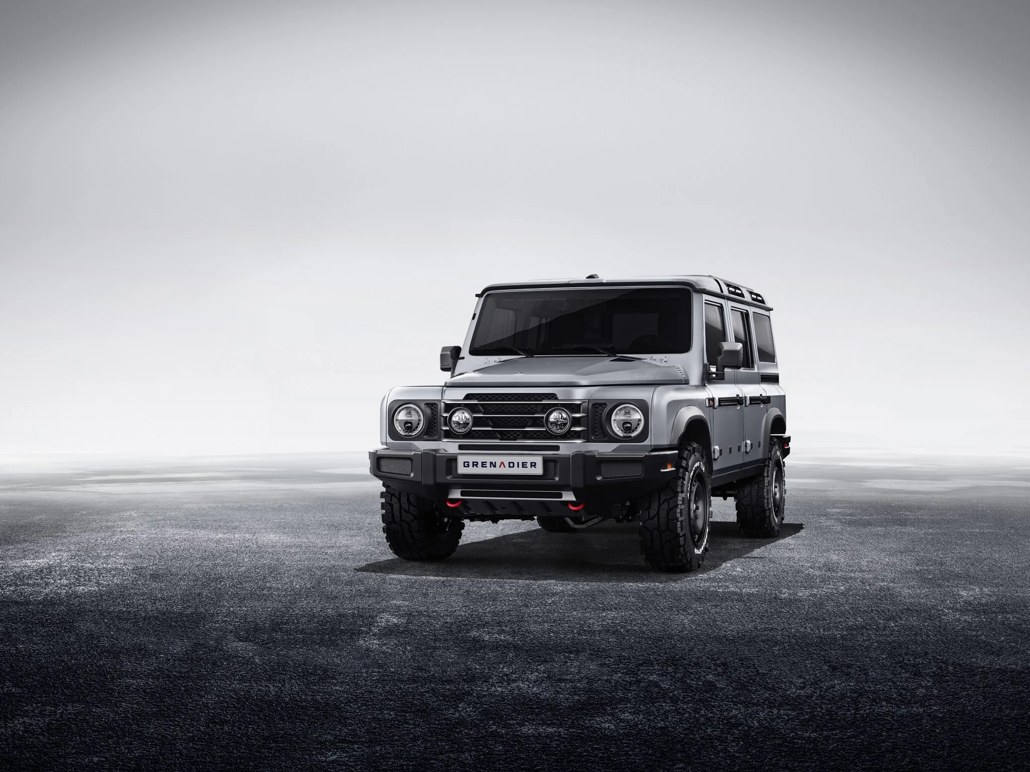 INEOS Automotive hé lộ thiết kế mẫu xe Grenadier 4x4 sắp ra mắt