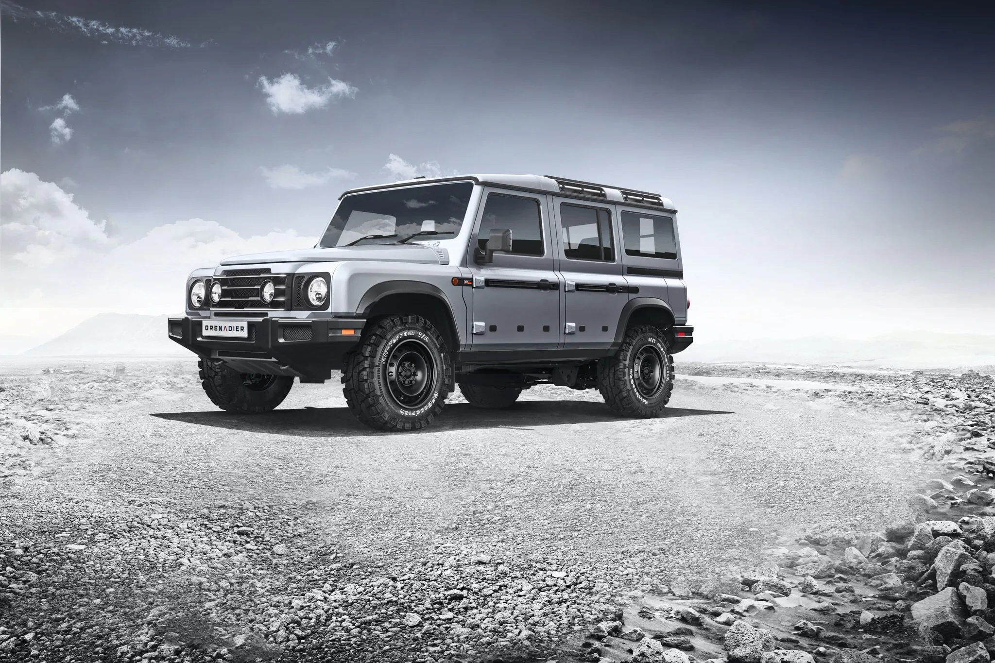 INEOS Automotive hé lộ thiết kế mẫu xe Grenadier 4x4 sắp ra mắt