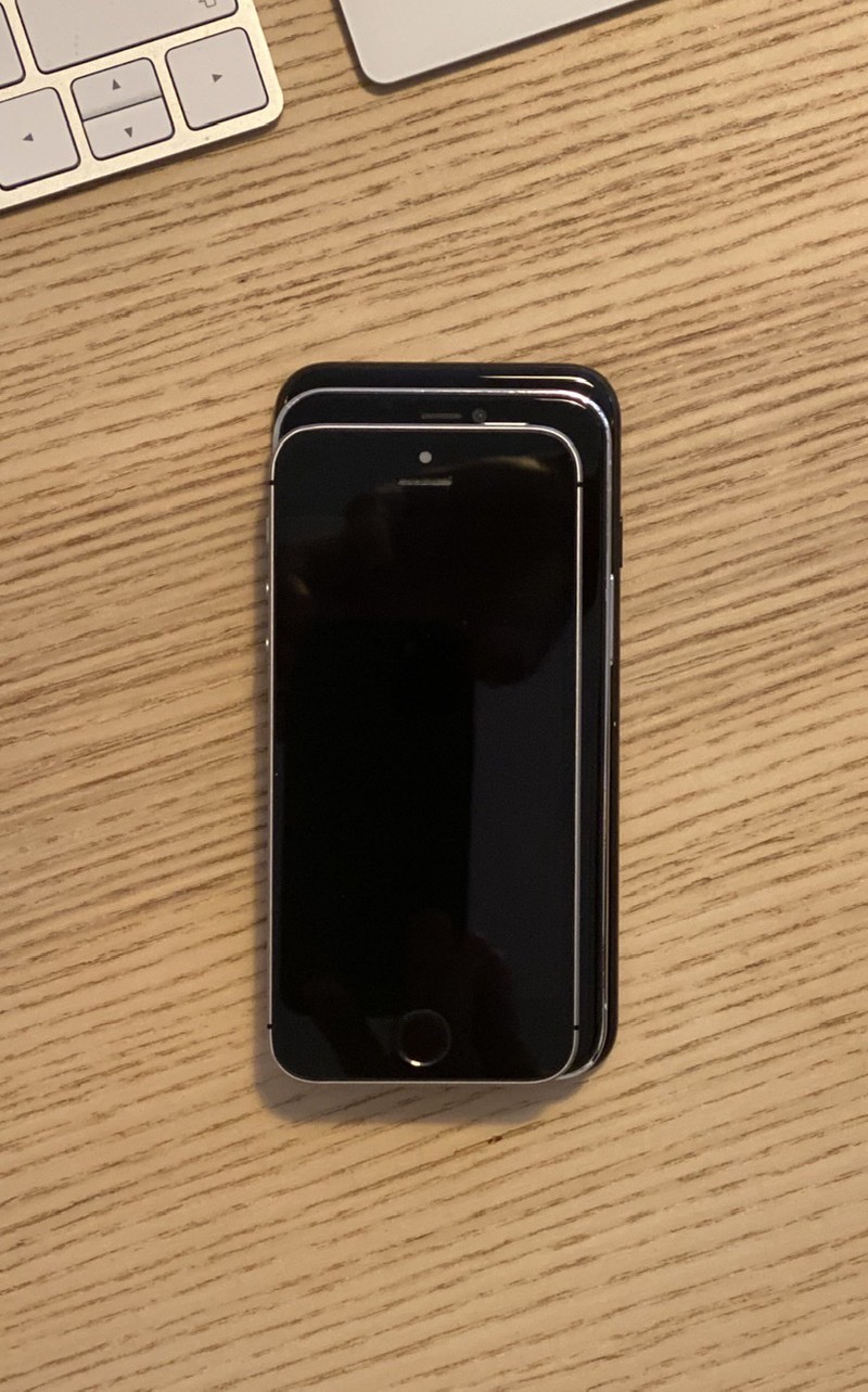 So sánh kích thước iPhone 12 5.4-inch với iPhone SE và iPhone 7