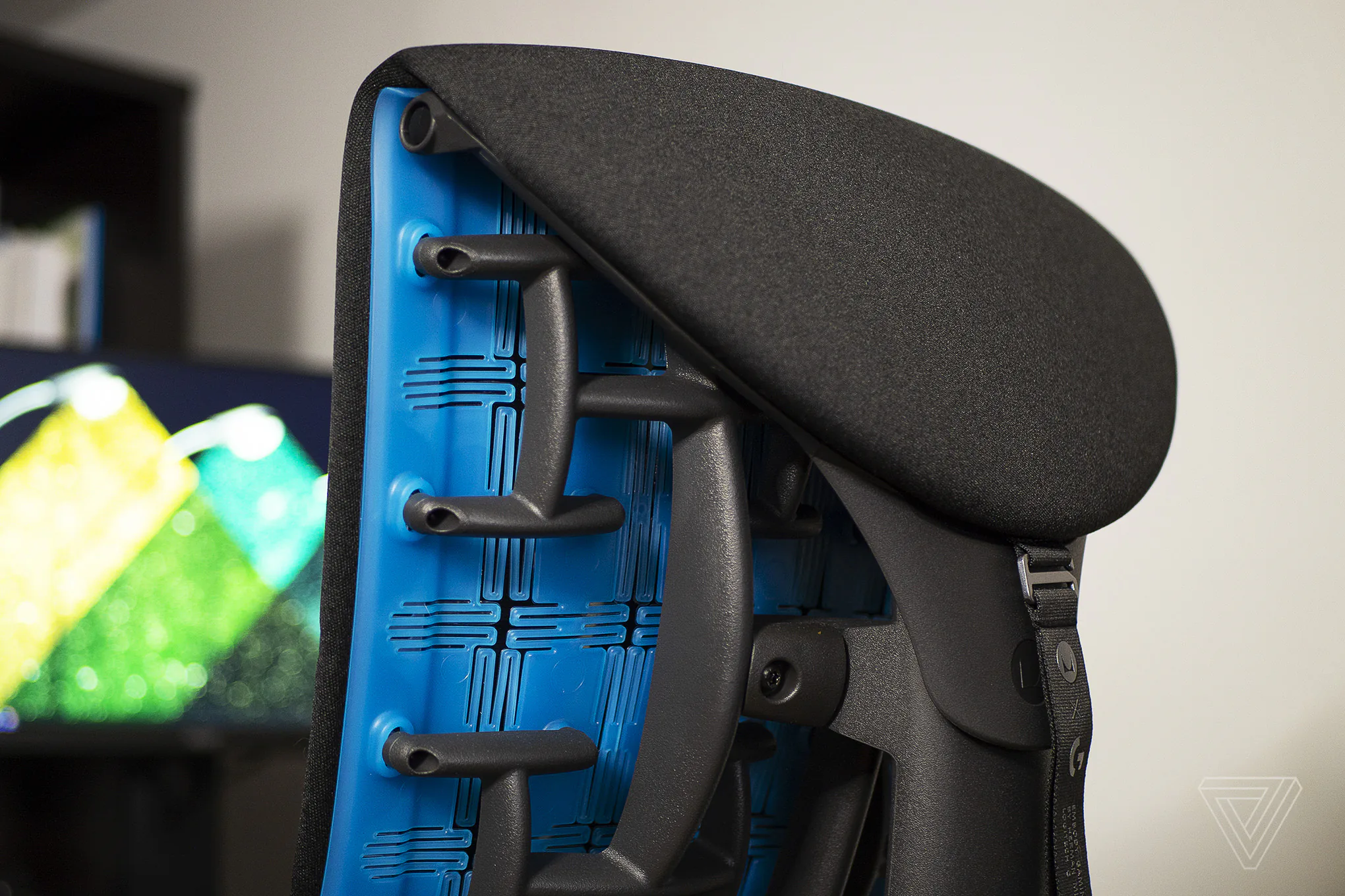 Logitech và Herman Miller cùng nhau hợp tác, ra mắt ghế gaming cao cấp giá 1495 USD