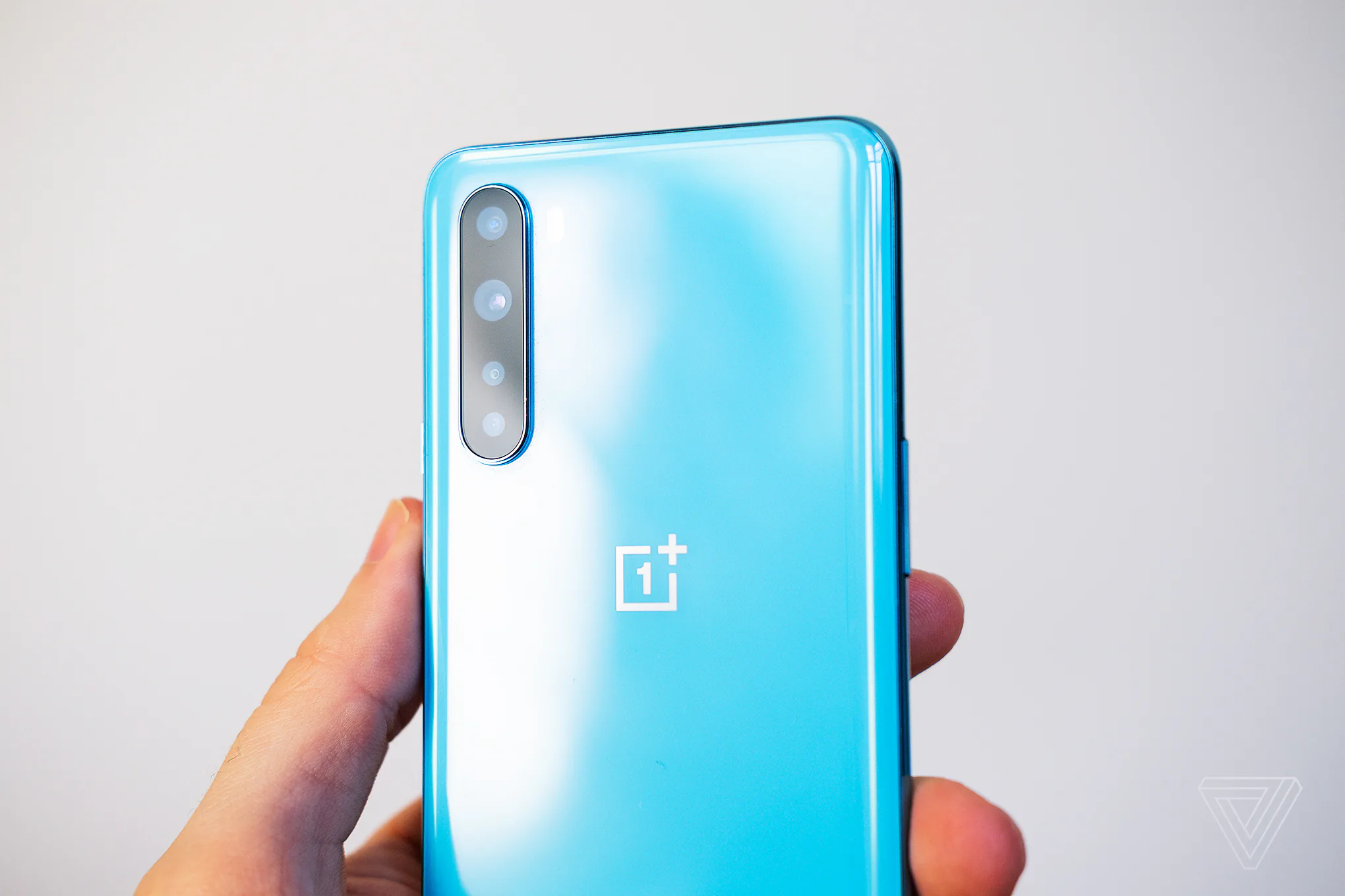 OnePlus Nord 5G ra mắt, vi xử lý Snapdragon 765G, màn hình 90Hz, giá 460 USD