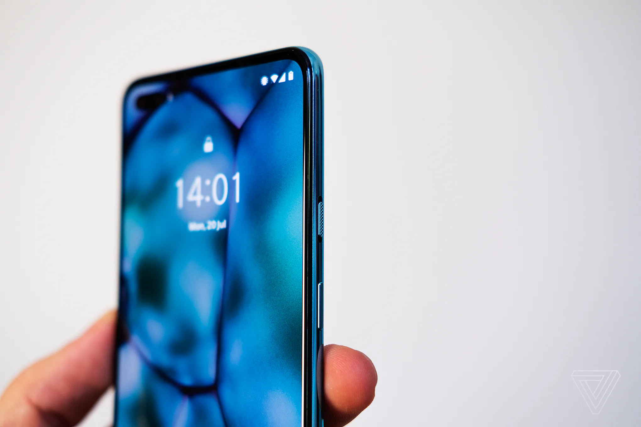 OnePlus Nord 5G ra mắt, vi xử lý Snapdragon 765G, màn hình 90Hz, giá 460 USD