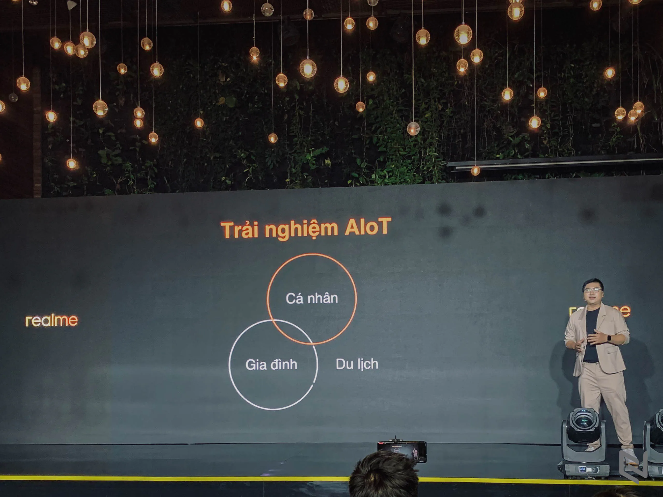 Realme ra mắt hệ sinh thái sản phẩm AIoT và công bố giá bán Realme C11 tại Việt Nam