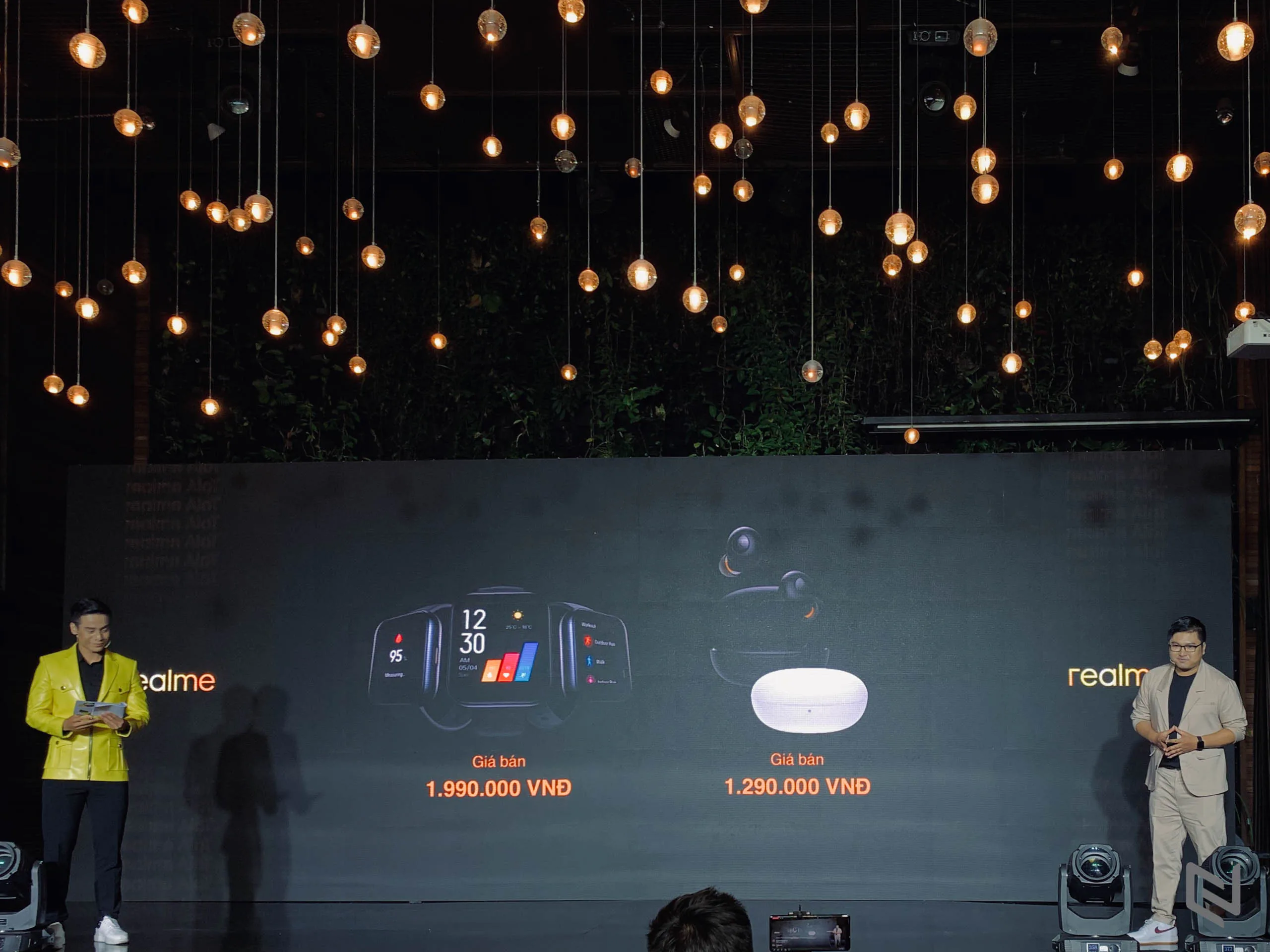 Realme ra mắt hệ sinh thái sản phẩm AIoT và công bố giá bán Realme C11 tại Việt Nam