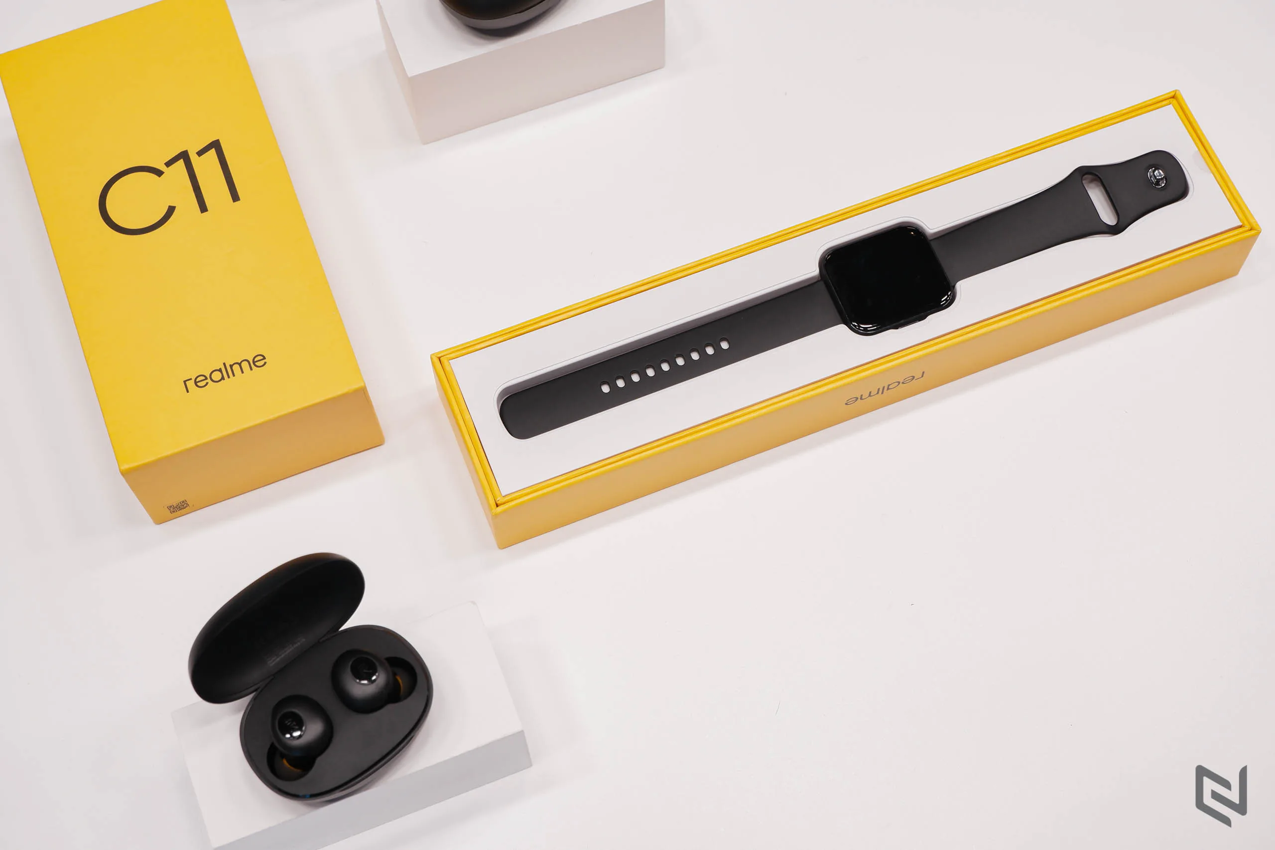 Realme ra mắt hệ sinh thái sản phẩm AIoT và công bố giá bán Realme C11 tại Việt Nam