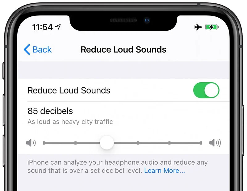 Những tính năng mới dành cho AirPods trên iOS 14: Spatial Audio, báo hiệu pin,...