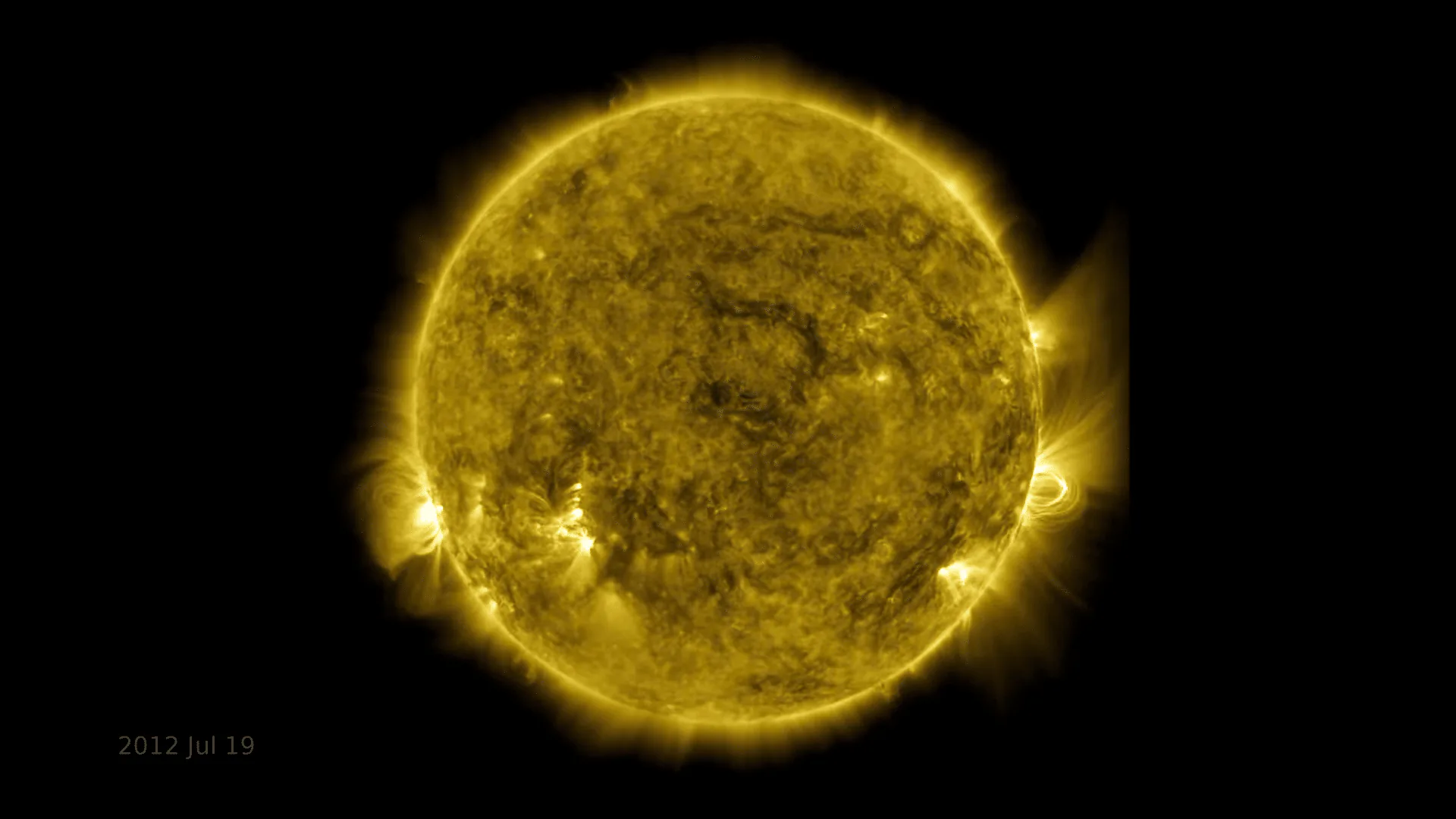 NASA tung video timelapse A Decade of Sun, video kết hợp 425 triệu bức ảnh chụp mặt trời trong 10 năm