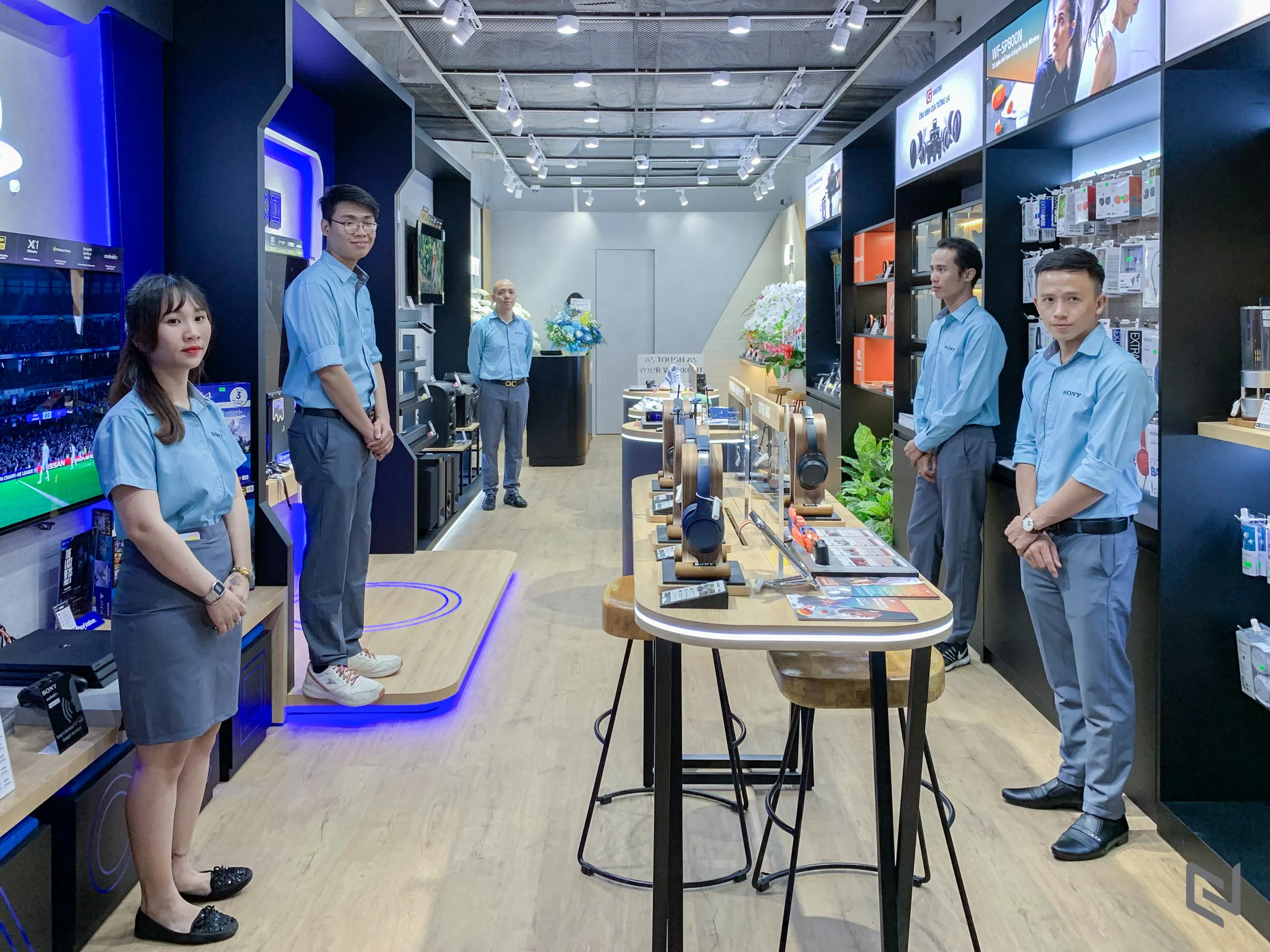 Mua sắm và trải nghiệm công nghệ hình ảnh, âm thanh đỉnh cao tại Sony Center Estella