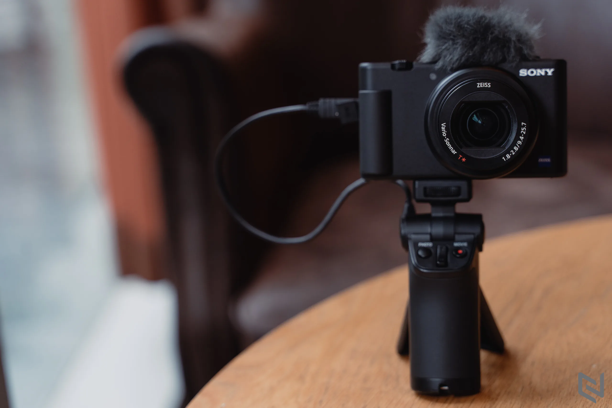Trên tay Sony ZV-1, máy ảnh dành riêng cho vlogger