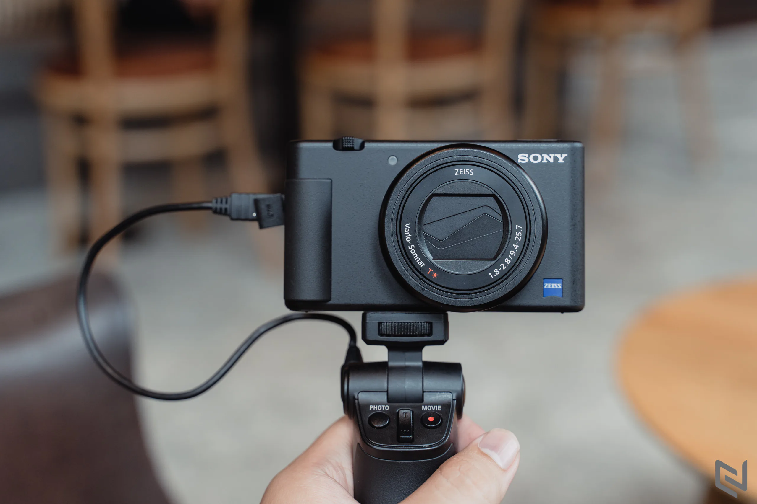 Trên tay Sony ZV-1, máy ảnh dành riêng cho vlogger