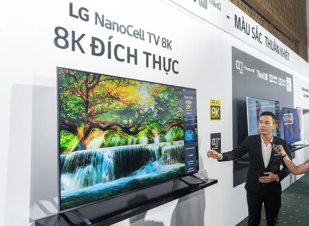 LG chính thức ra mắt dòng TV Signature OLED 8K tại Việt Nam