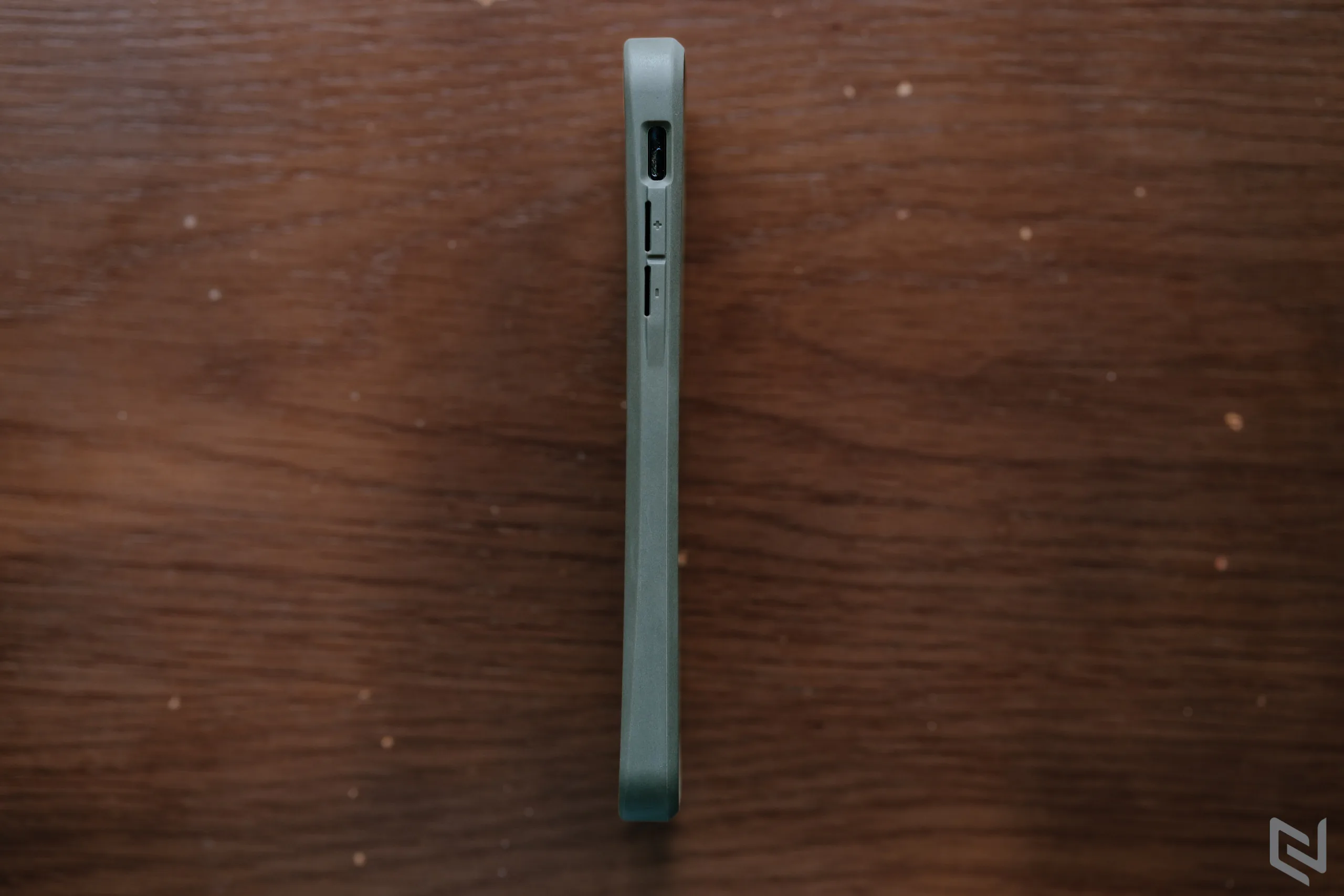 Trên tay UAG Outback Biodegradable cho iPhone, chiếc ốp lưng thân thiện môi trường 100%