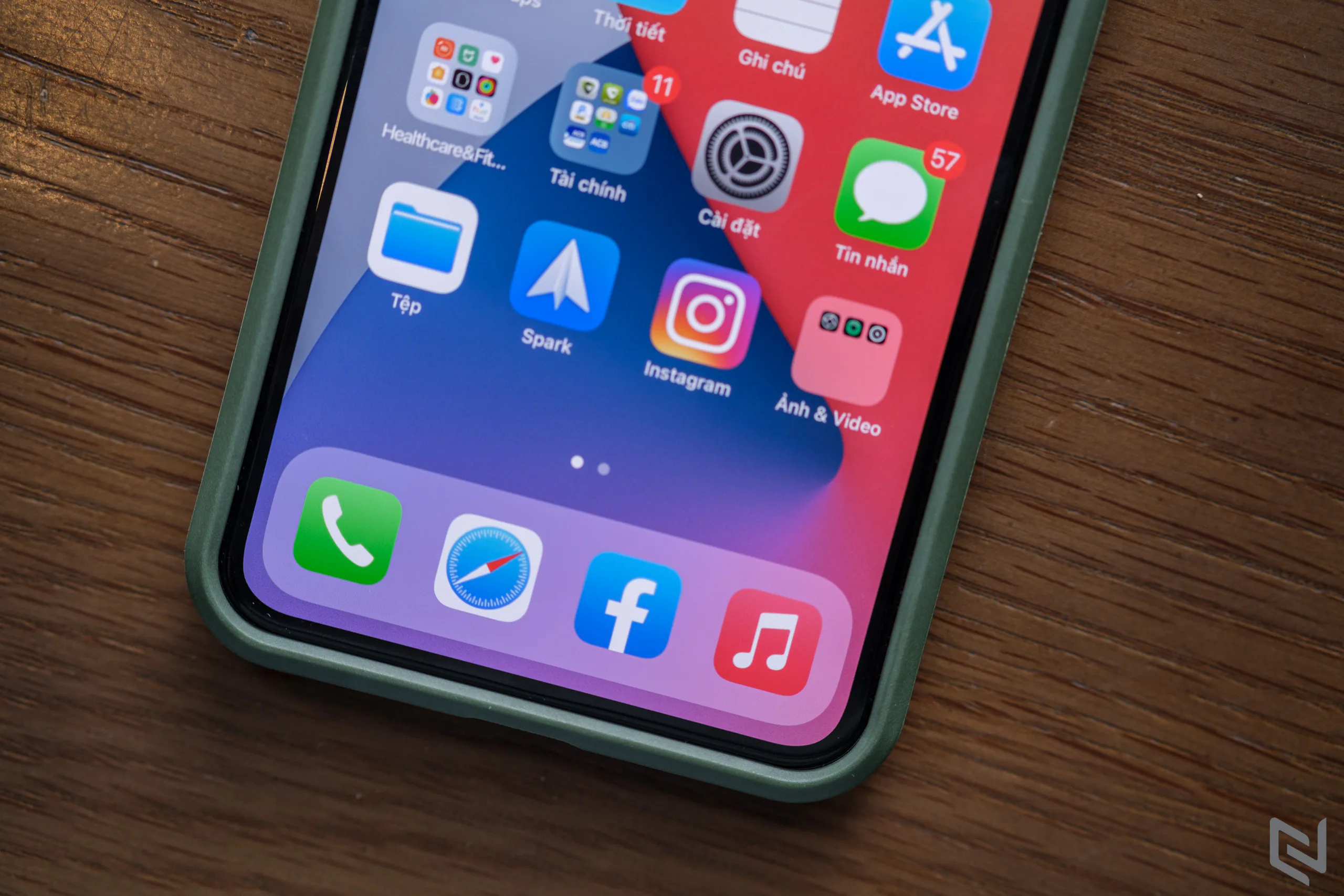 Trên tay UAG Outback Biodegradable cho iPhone, chiếc ốp lưng thân thiện môi trường 100%