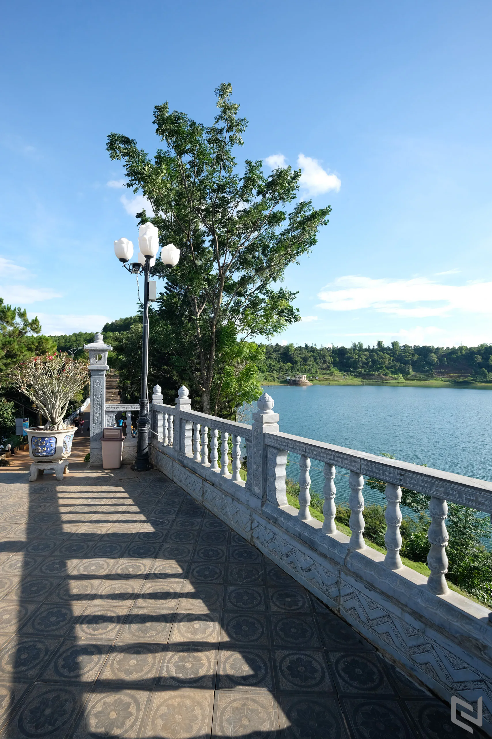 Fujifilm XF 10-24mm F4 đang giảm giá sốc trong tháng, cơ hội tốt để sở hữu ống kính góc siêu rộng cho nhu cầu phong cảnh