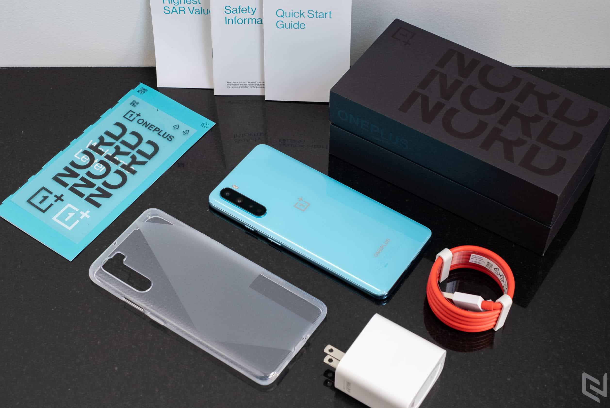 Mở hộp OnePlus Nord 5G - Kết nối 5G, ngoại hình bắt mắt, hiệu năng mạnh mẽ với Snapdragon 765G và 4 camera