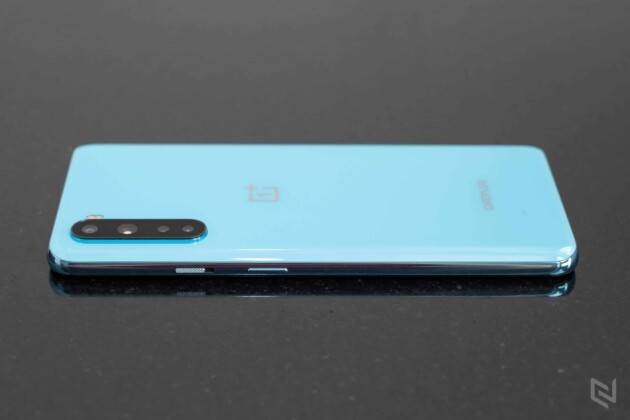 Mở hộp OnePlus Nord 5G - Kết nối 5G, ngoại hình bắt mắt, hiệu năng mạnh mẽ với Snapdragon 765G và 4 camera