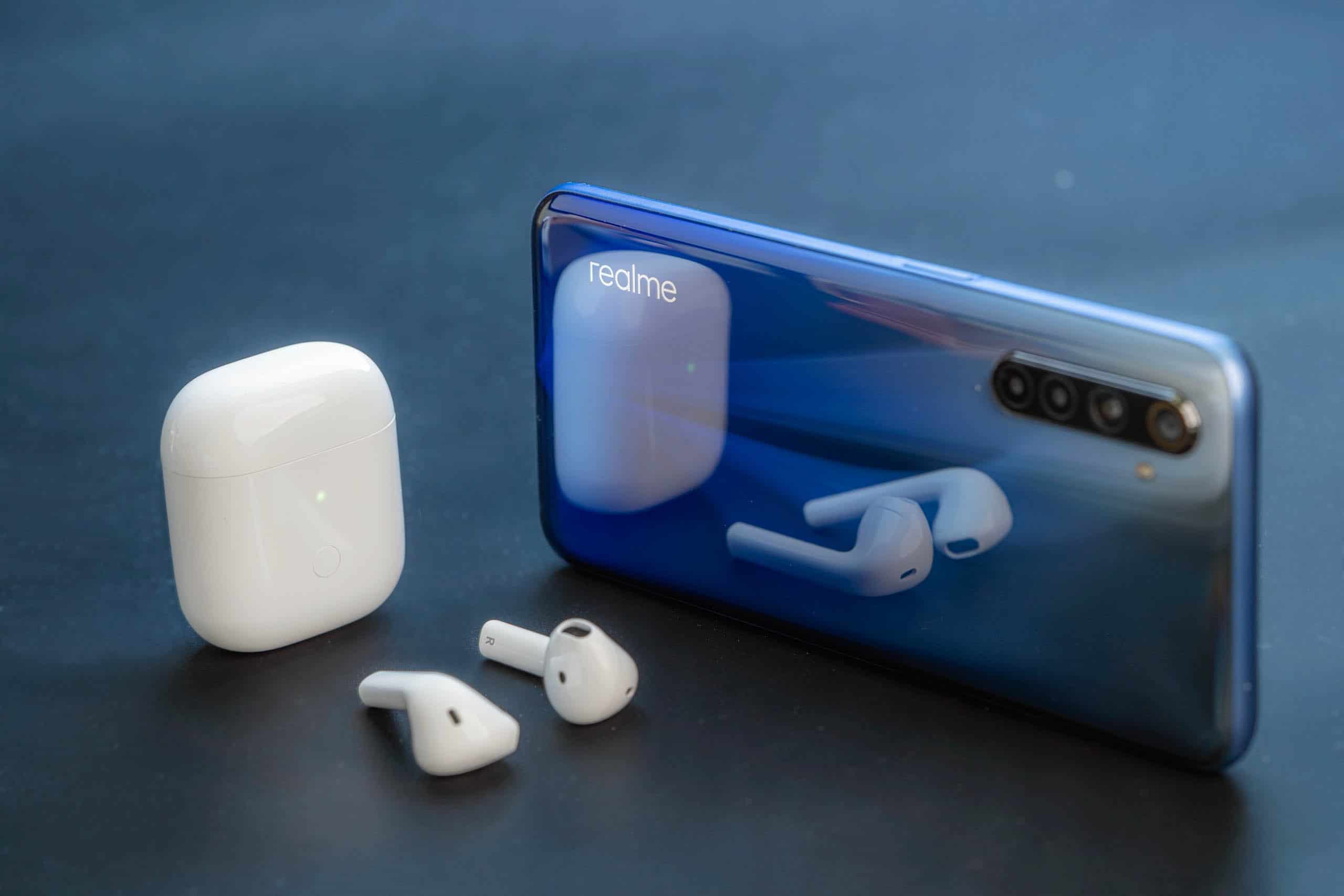 Realme giới thiệu tai nghe true wireless Realme Buds Air Neo: Điều khiển thông minh, bán ra từ 28/08