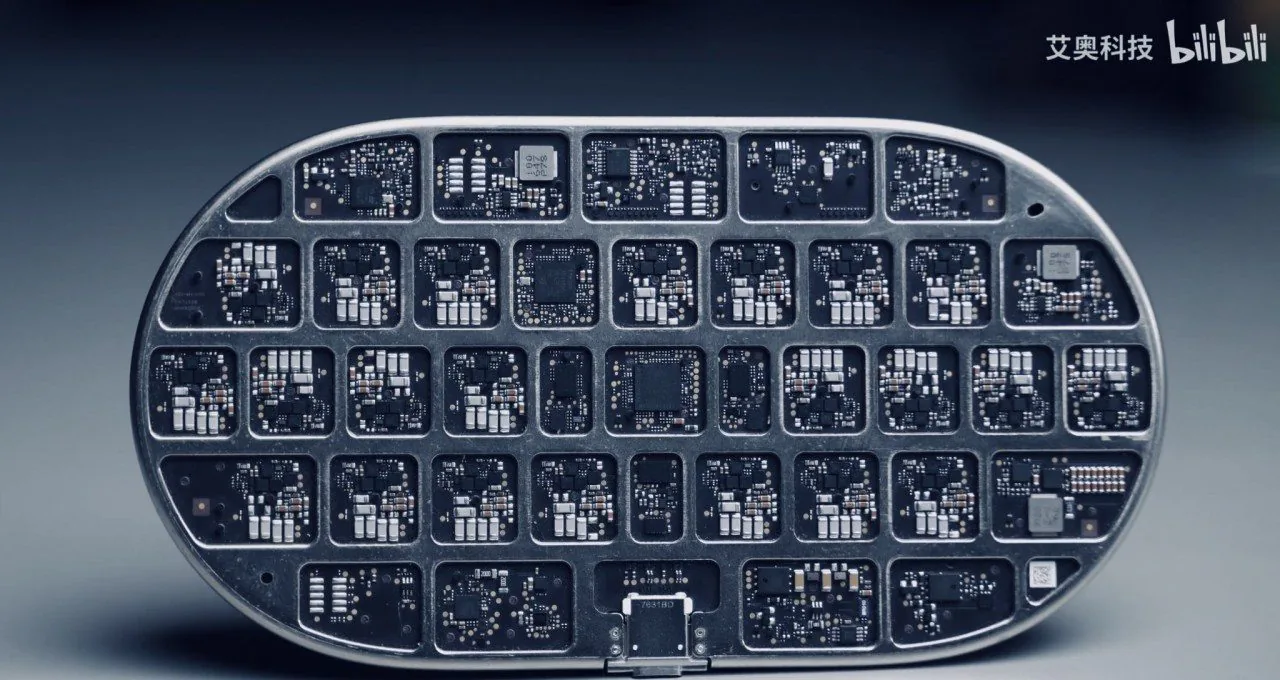 Tháo tung mẫu thử sạc không dây AirPower của Apple