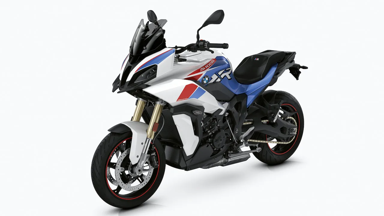BWM ra mắt S1000RR và S1000XR phiên bản 2021 với màu sắc và trang bị mới, đạt chuẩn khí thải Euro 5