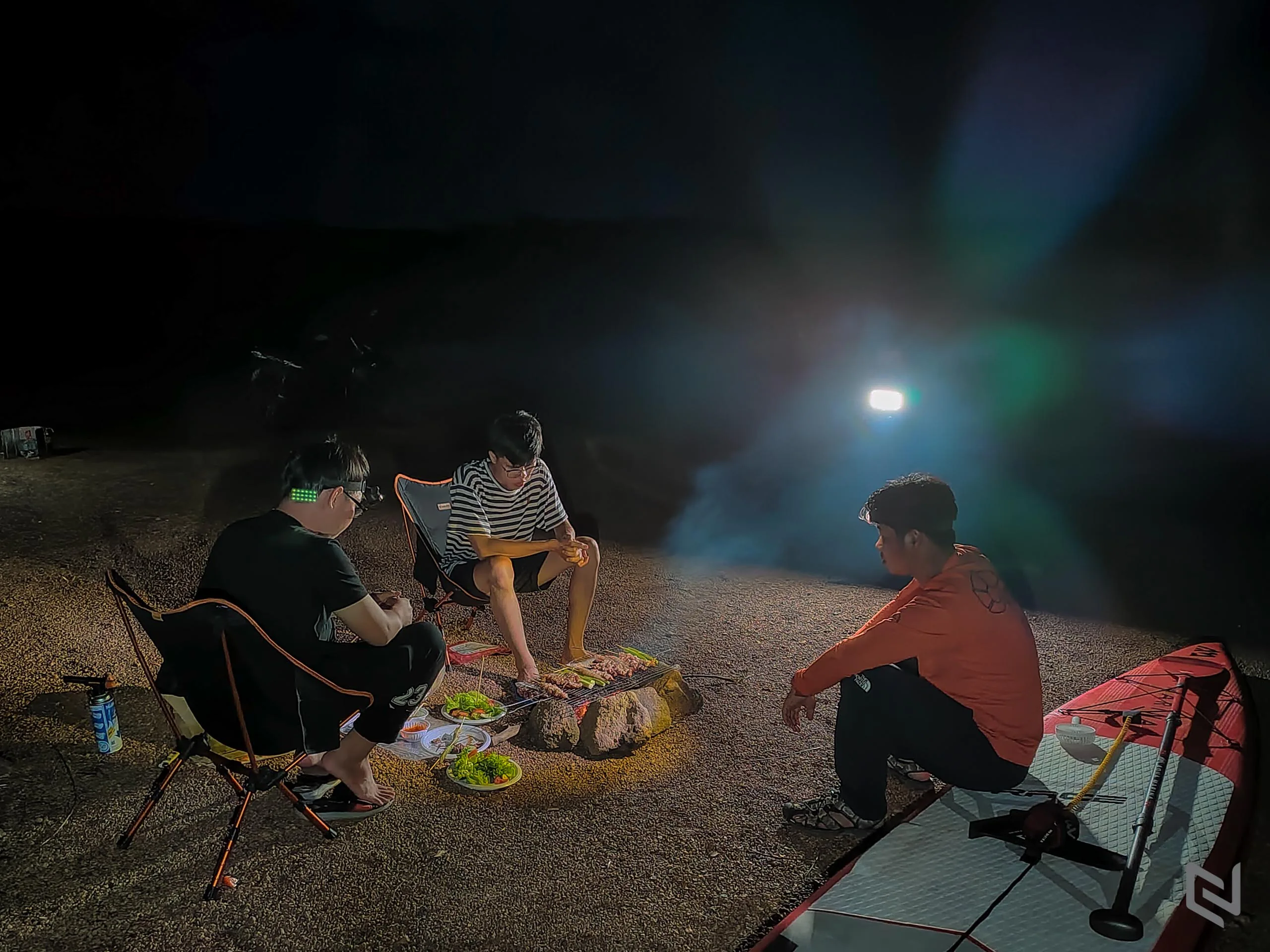 Cùng OPPO Reno4 Pro ghi lại chuyến camping của team Congngheviet.com