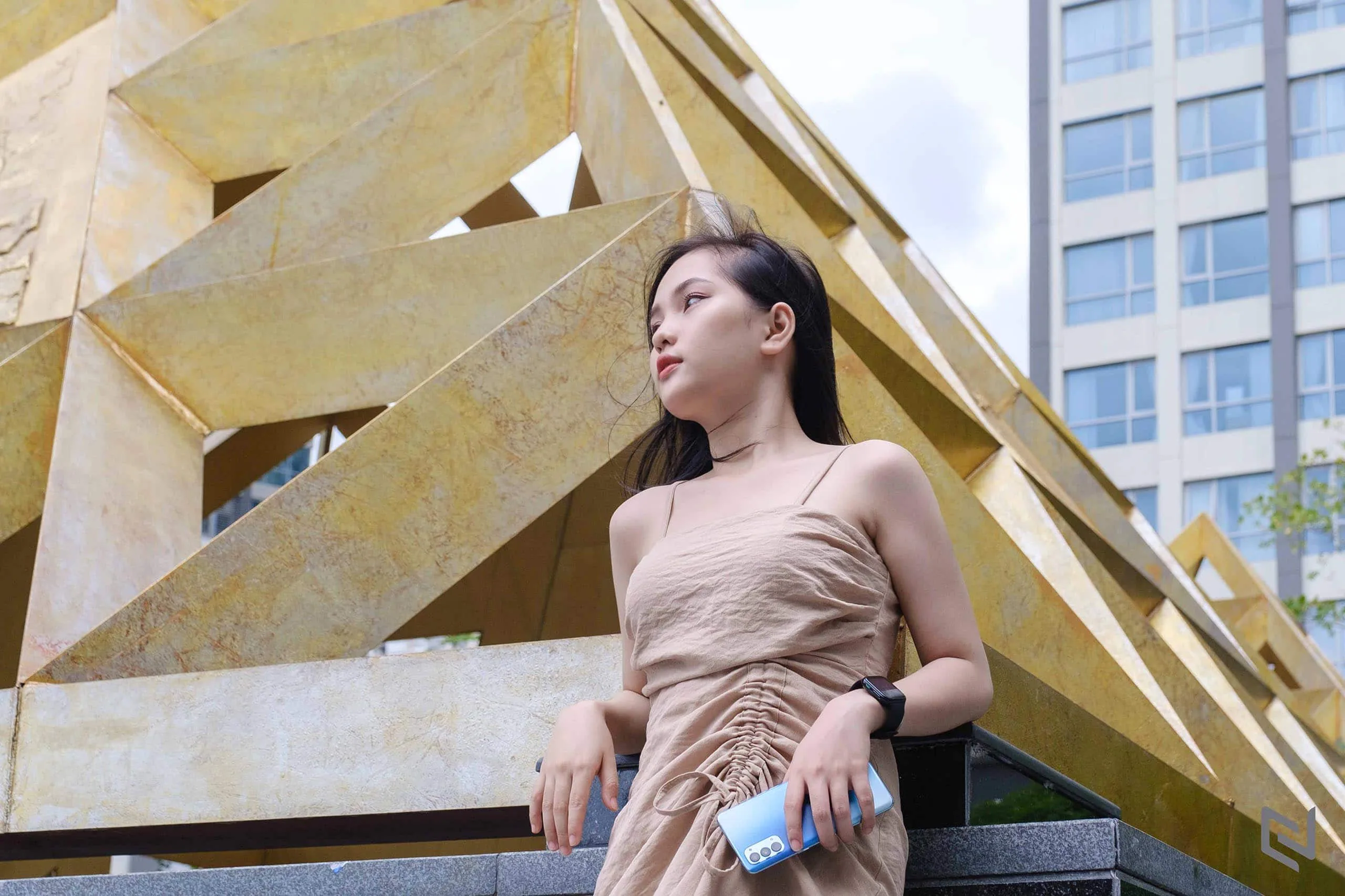 OPPO Reno4 và OPPO Watch: Bộ đôi sản phẩm công nghệ không thể thiếu cho người dùng hiện đại