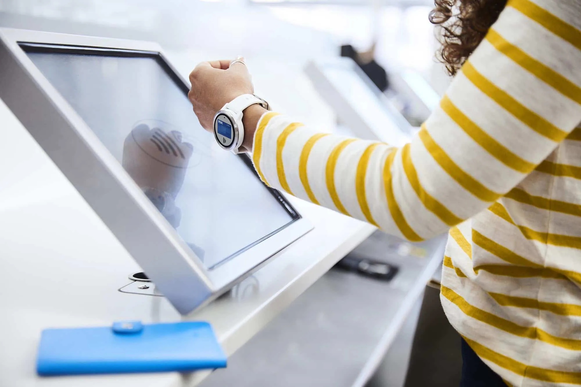 Thanh toán không tiếp xúc của Visa lập kỷ lục tăng trưởng do người Việt tăng cường thanh toán không tiền mặt