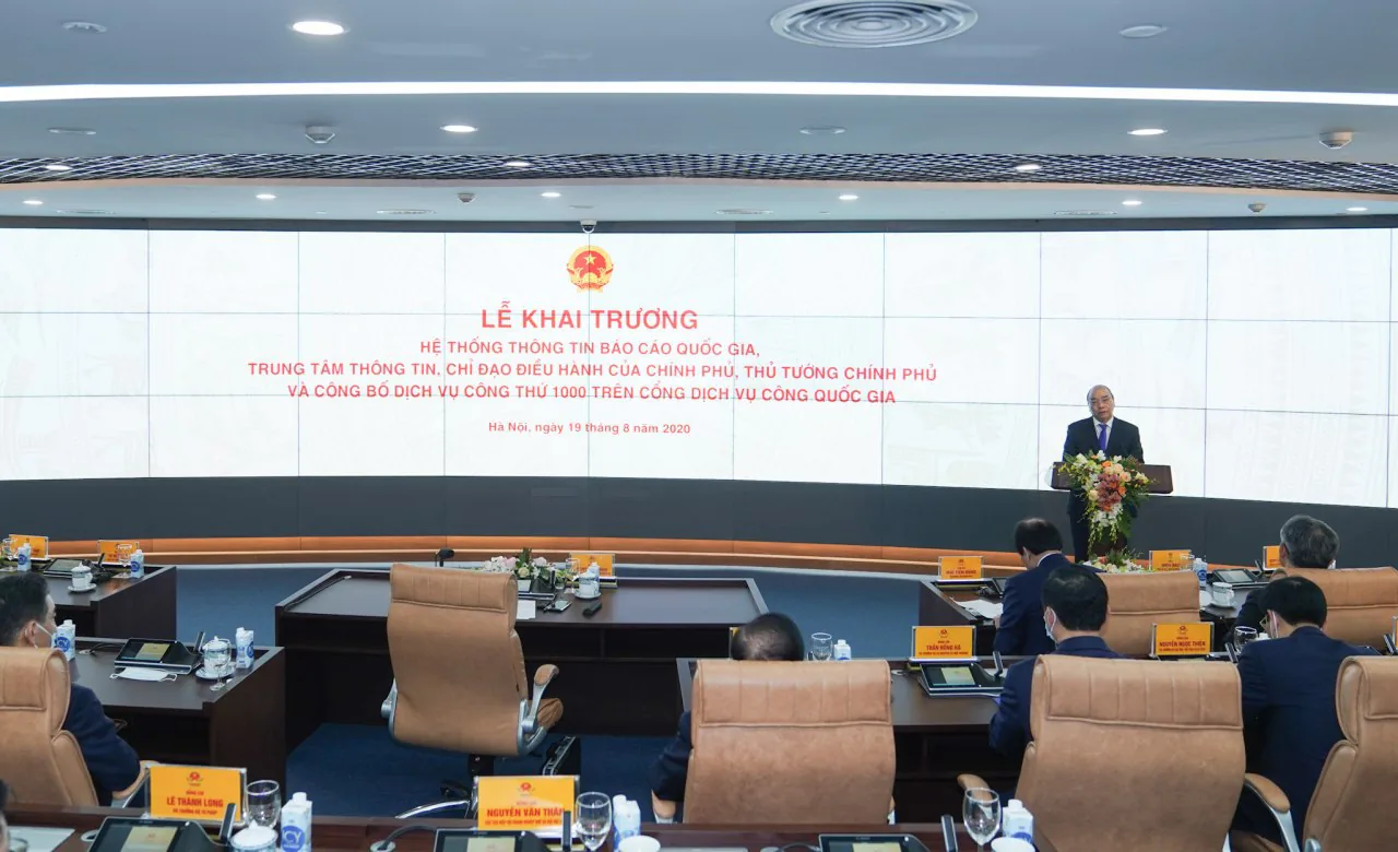 Nộp lệ phí trước bạ và nộp tờ khai đăng ký ô tô trực tuyến nhờ dịch vụ công số 1000