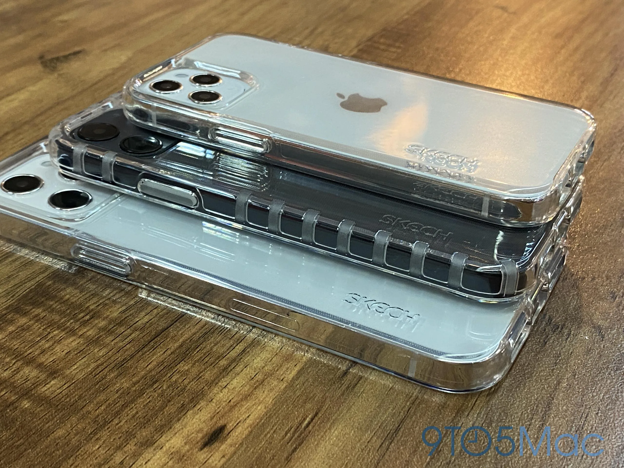 Các mẫu iPhone 12 dummy mới xuất hiện và càng giống với iPhone 4 hơn